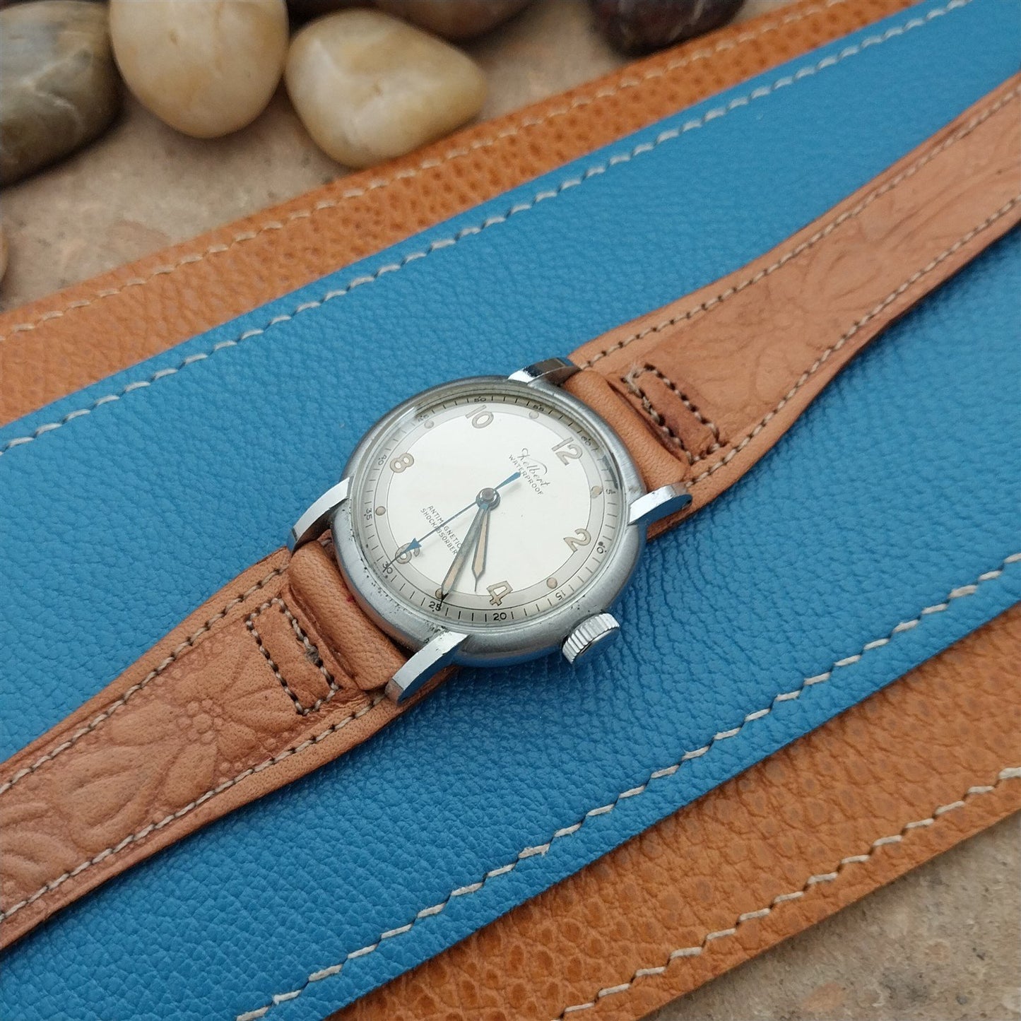 18mm Vintage Risto Natural Leather Classic Cuff nos 1960s Unused Watch Band