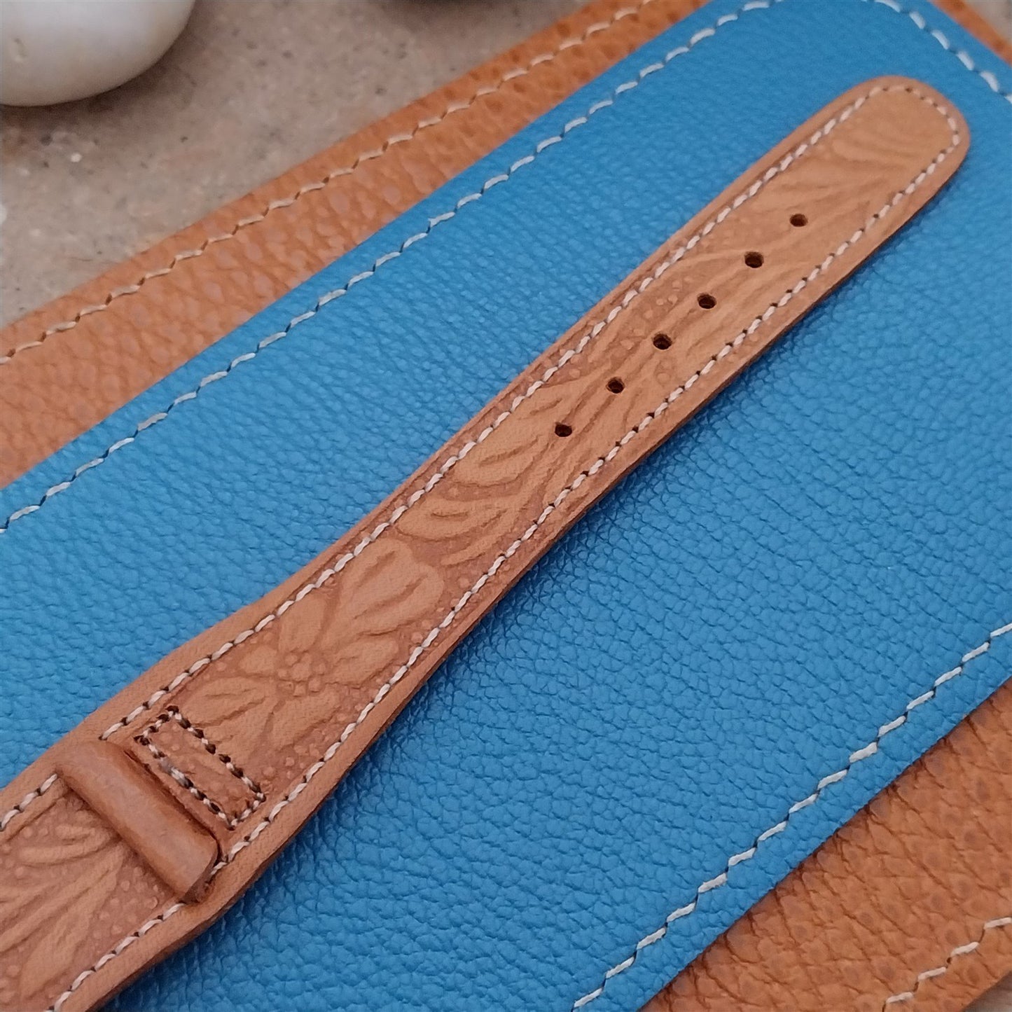 18mm Vintage Risto Natural Leather Classic Cuff nos 1960s Unused Watch Band