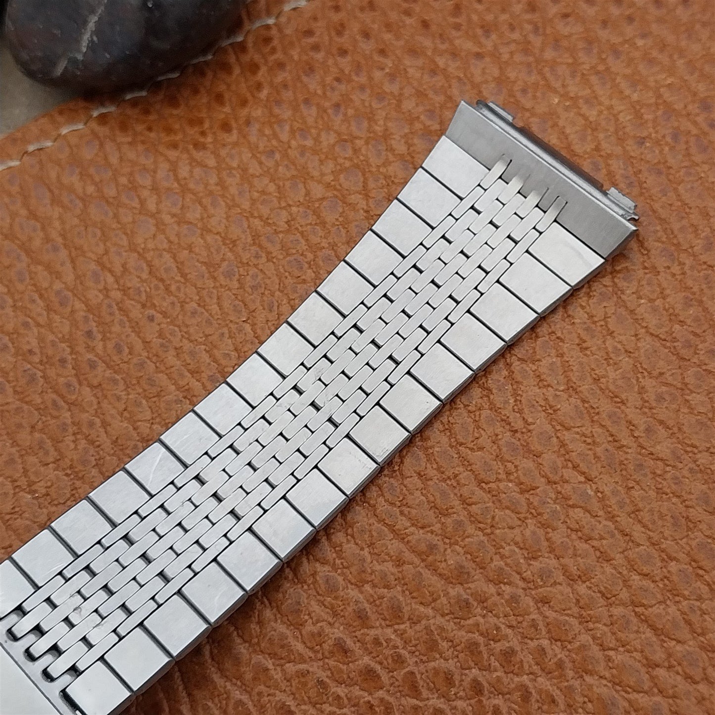 Vintage Citizen 3266 20mm Stainless Steel Flared nos Unused Classic Watch Band