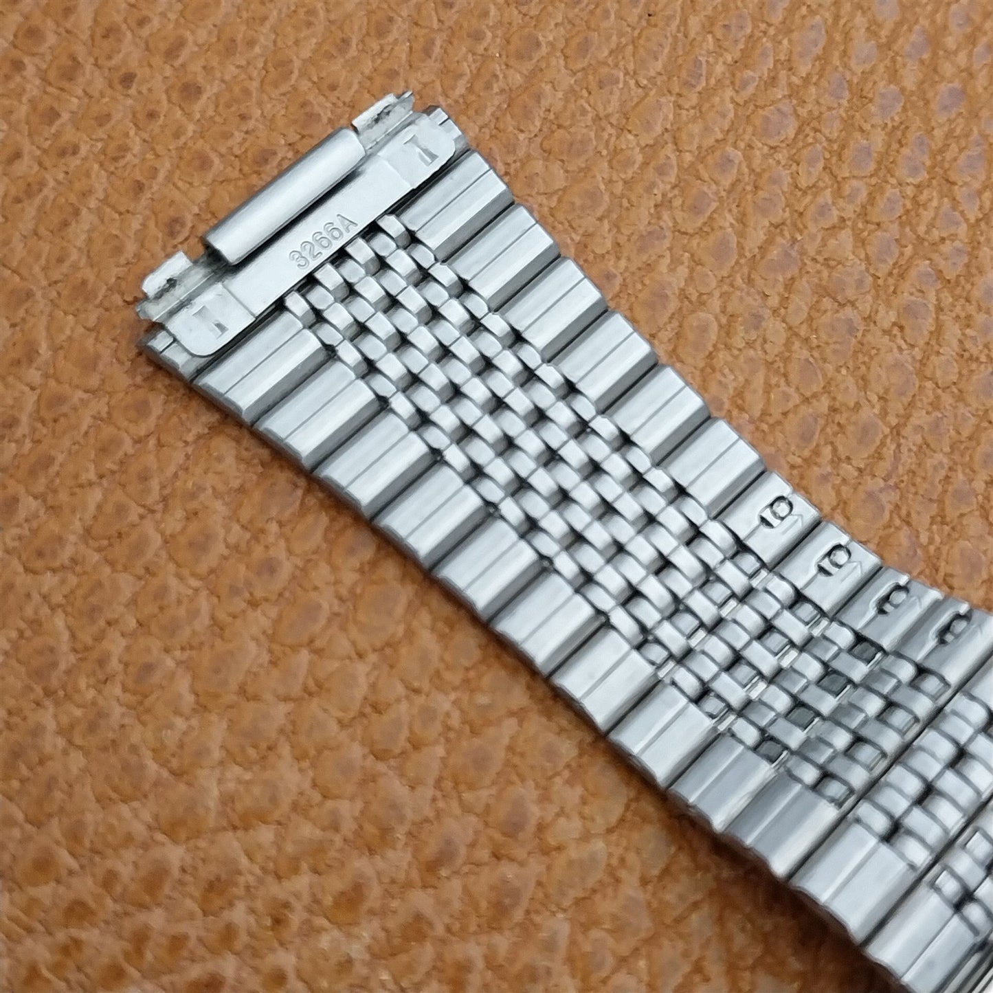 Vintage Citizen 3266 20mm Stainless Steel Flared nos Unused Classic Watch Band