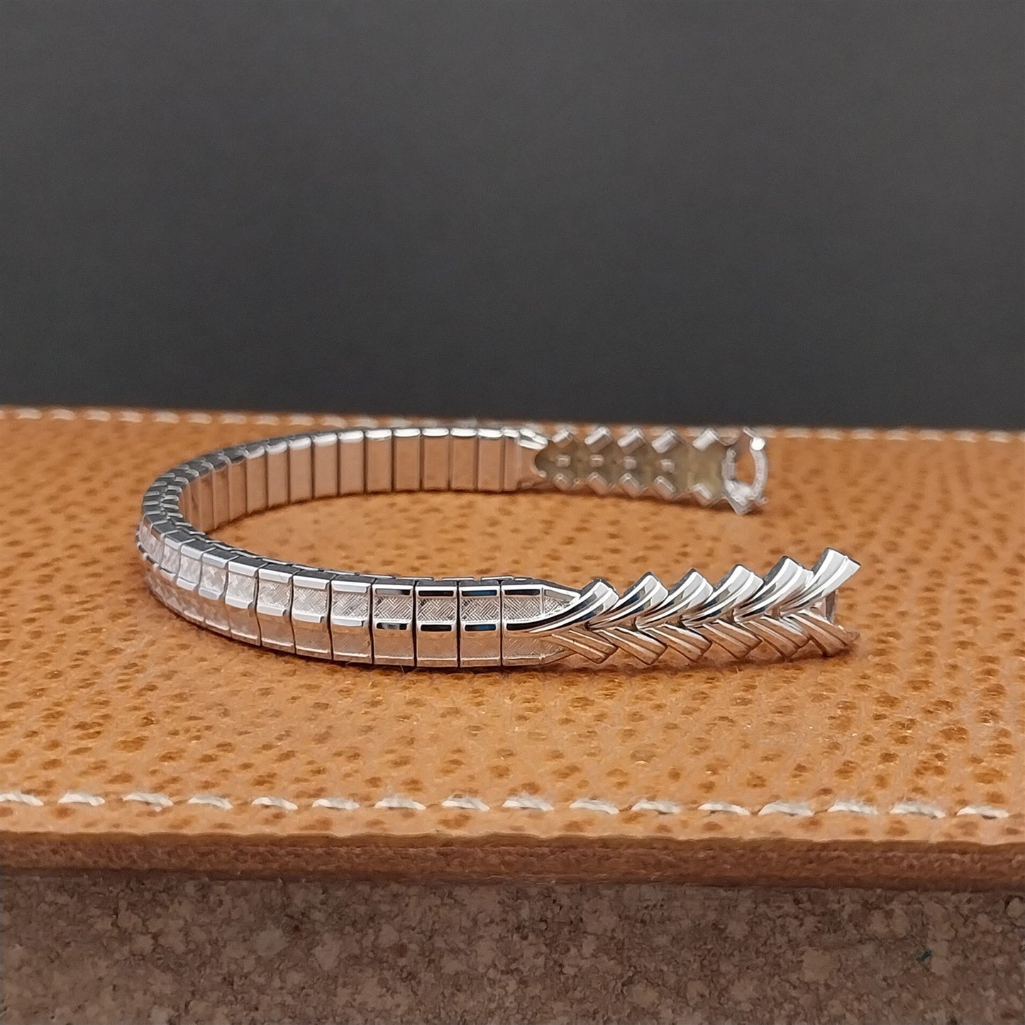 Vintage 1960s Ladies Speidel Golden Harvest Expansion Unused Classic Watch Band