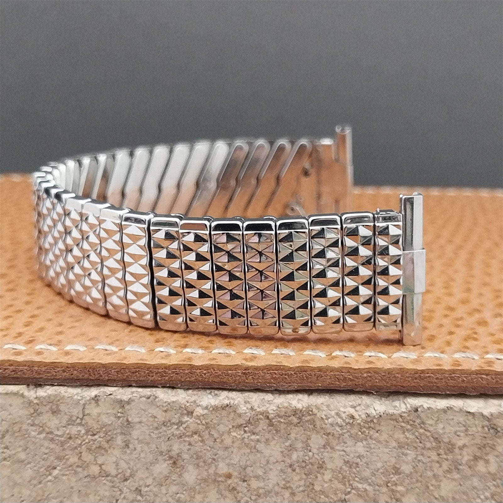 Baldwin 19mm 18mm 17mm Stainless Steel Classic Stretch 1960s Vintage Watch Band