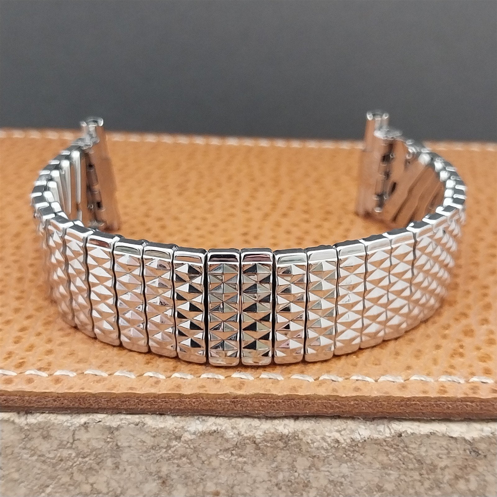 Baldwin 19mm 18mm 17mm Stainless Steel Classic Stretch 1960s Vintage Watch Band