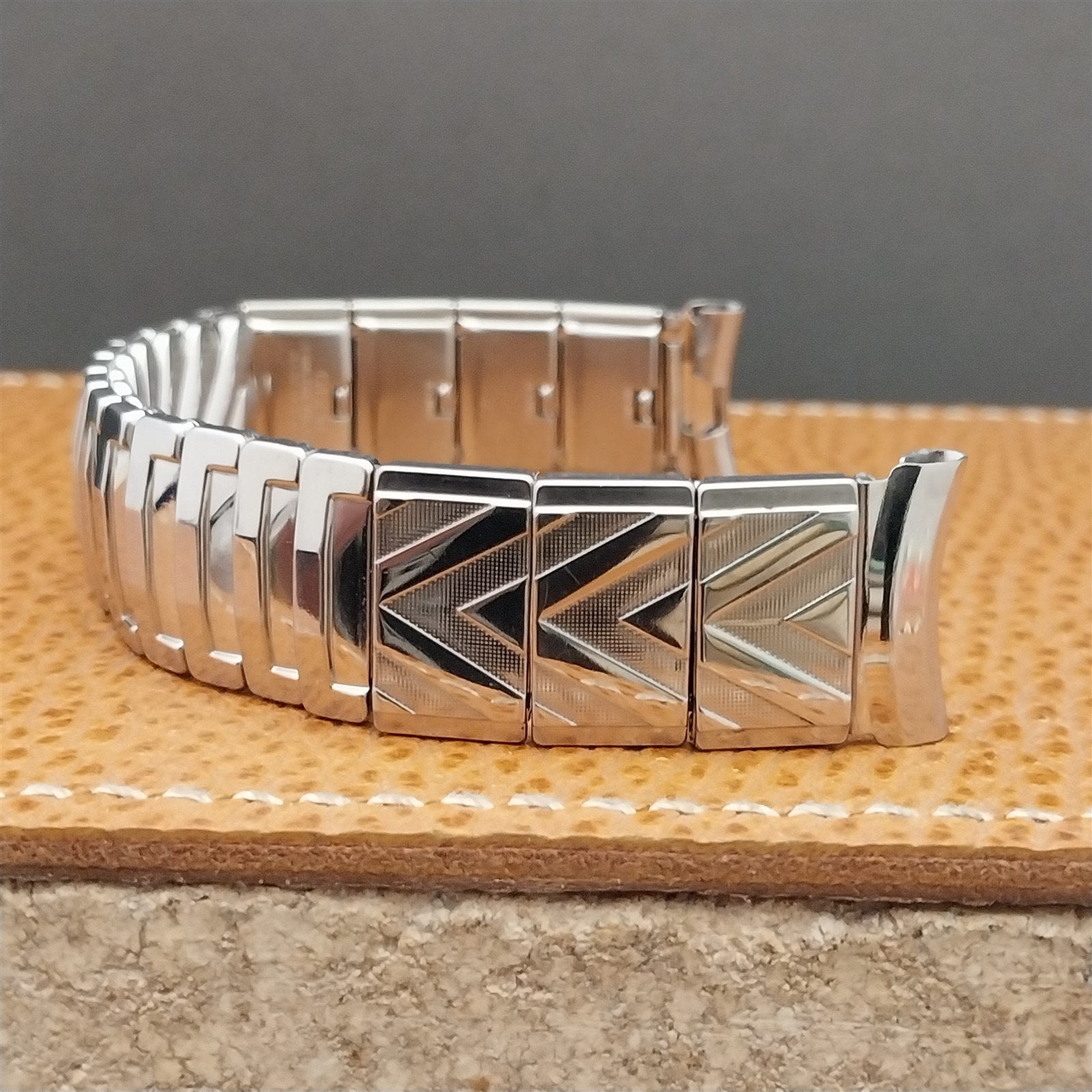 17.3mm Glen Stainless Steel Expansion Unused 1950s Vintage Watch Band