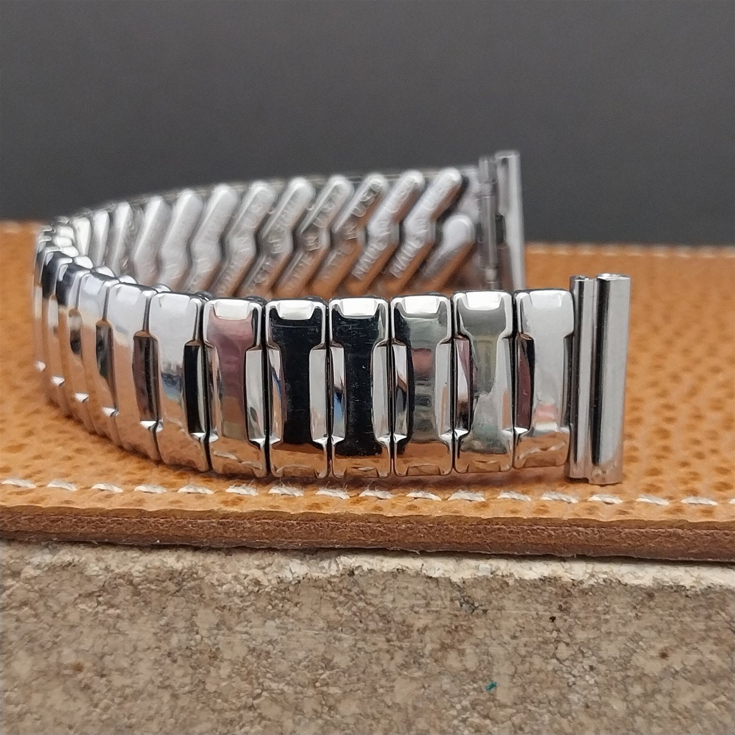18mm 17mm 16mm Crown USA 1950s Stainless Steel Expansion NOS Unused Watch Band