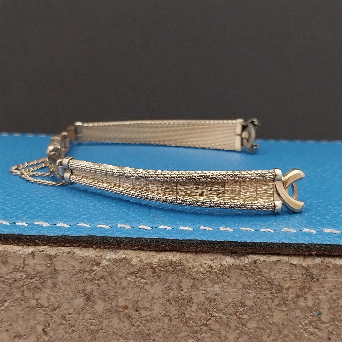 Ladies Speidel Yellow Gold Mesh Unused Classic 1960s Vintage Cocktail Watch Band