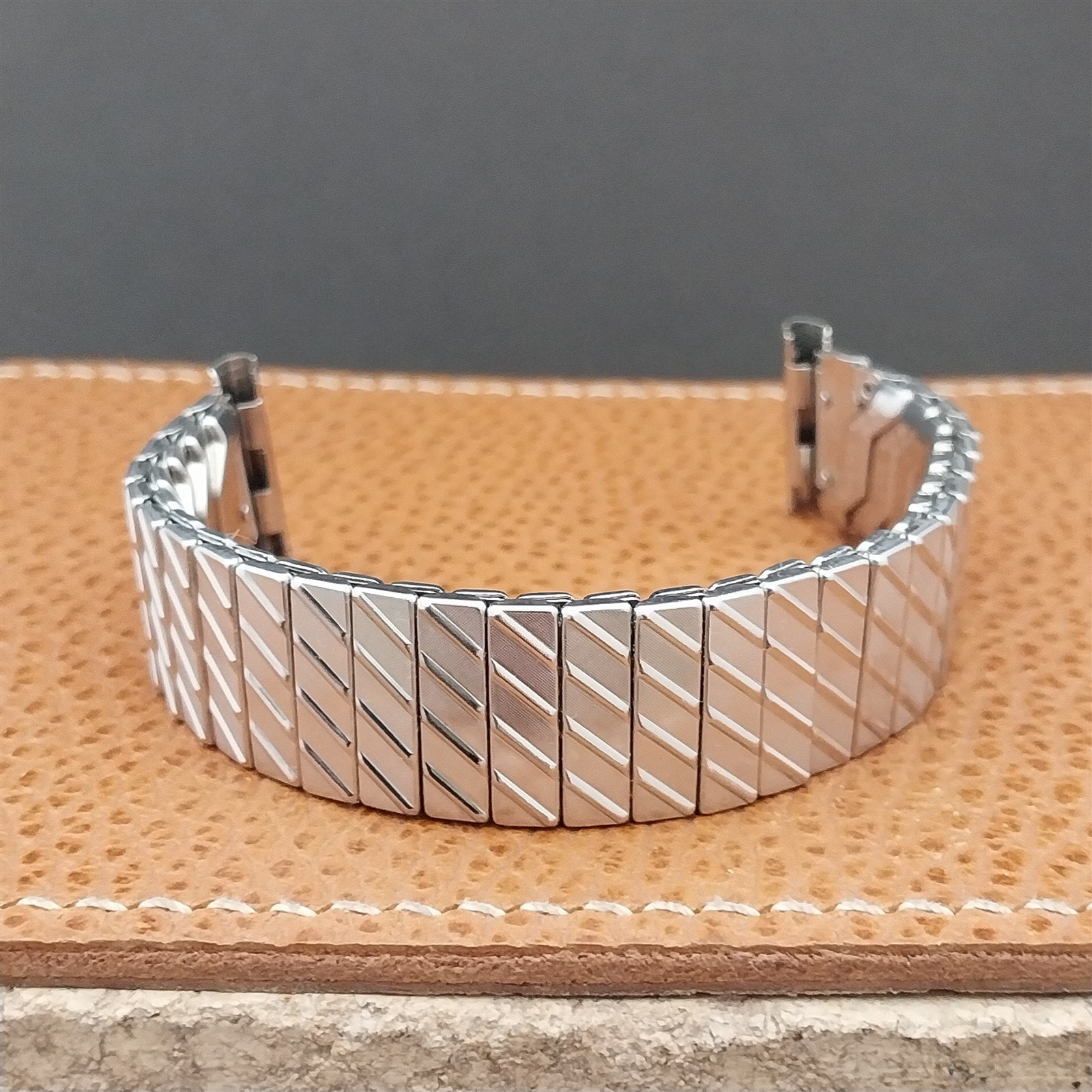 19mm 18mm 16mm Stainless Steel Expansion Duchess Unused 1950s Vintage Watch Band