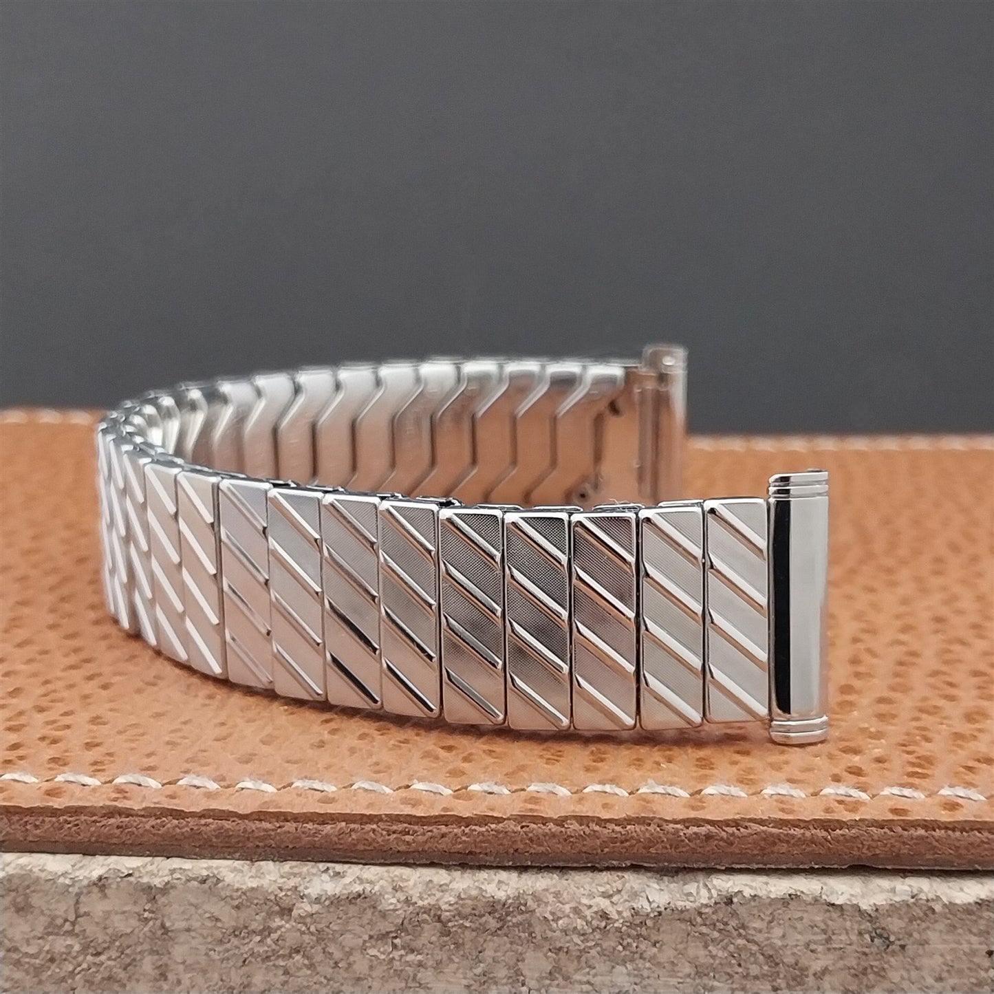 19mm 18mm 16mm Stainless Steel Expansion Duchess Unused 1950s Vintage Watch Band