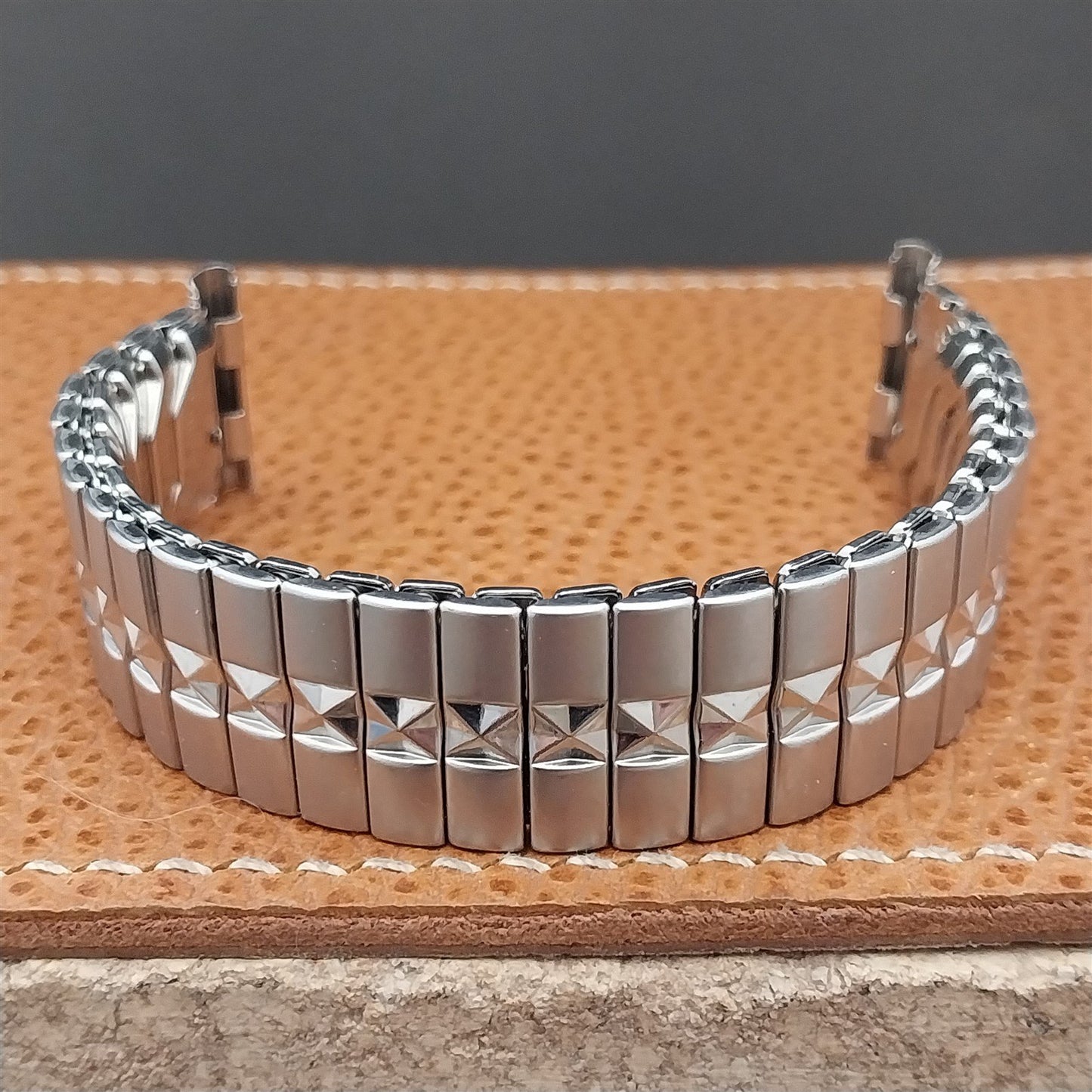 19mm 18mm 16mm Stainless Steel Expansion Duchess Unused 1950s Vintage Watch Band