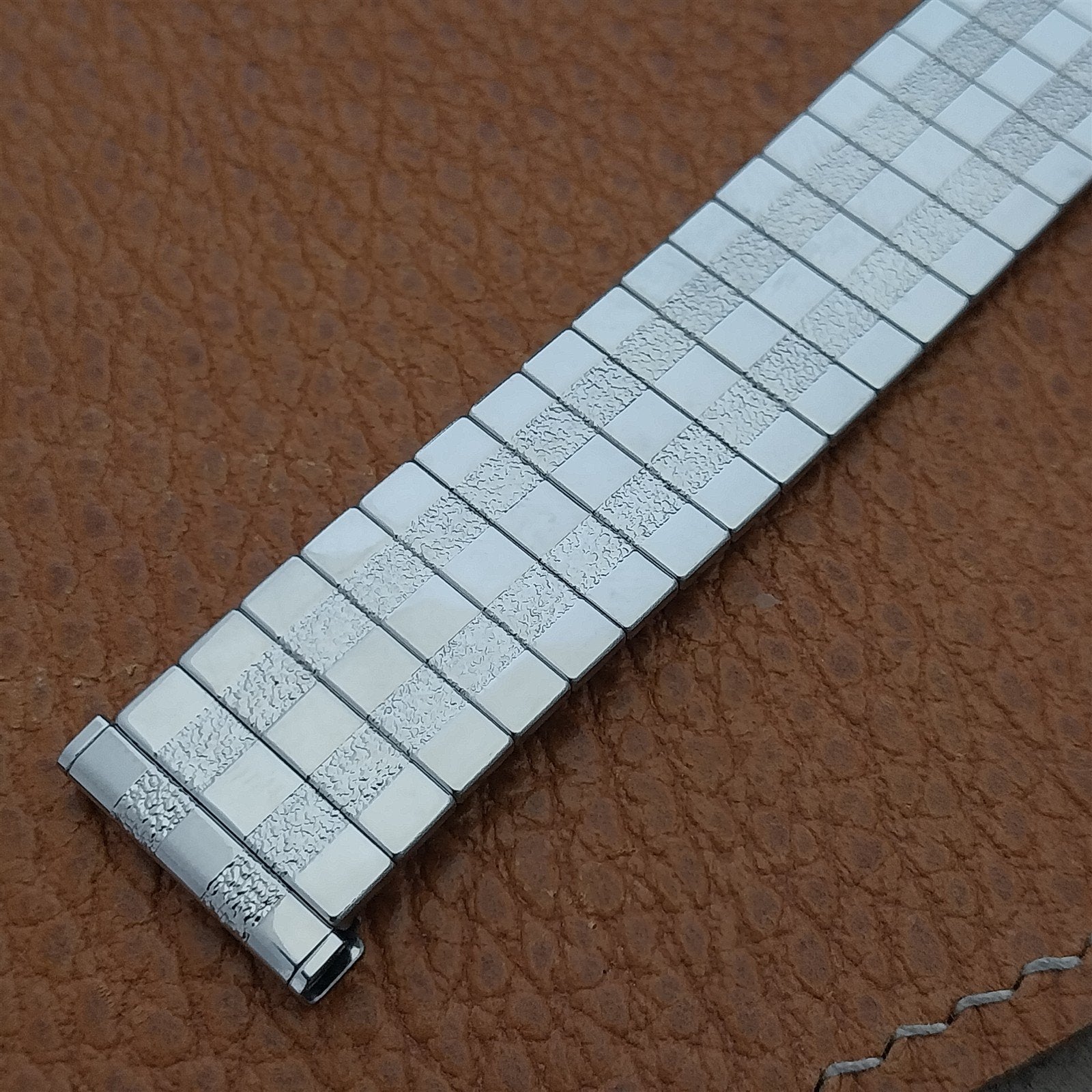 Vintage 17.3mm Uniflex Slim Classic Stainless Steel Expansion 1960s Watch Band