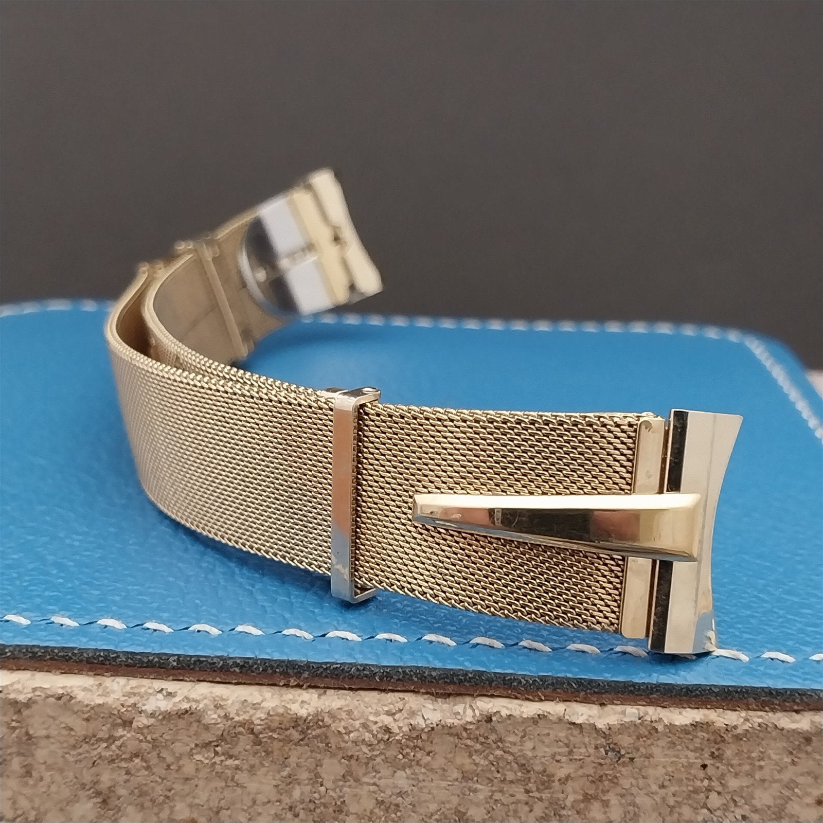 Vintage Forstner MCM Modern Yellow Gold-Fill Mesh Unused Classic Watch Band