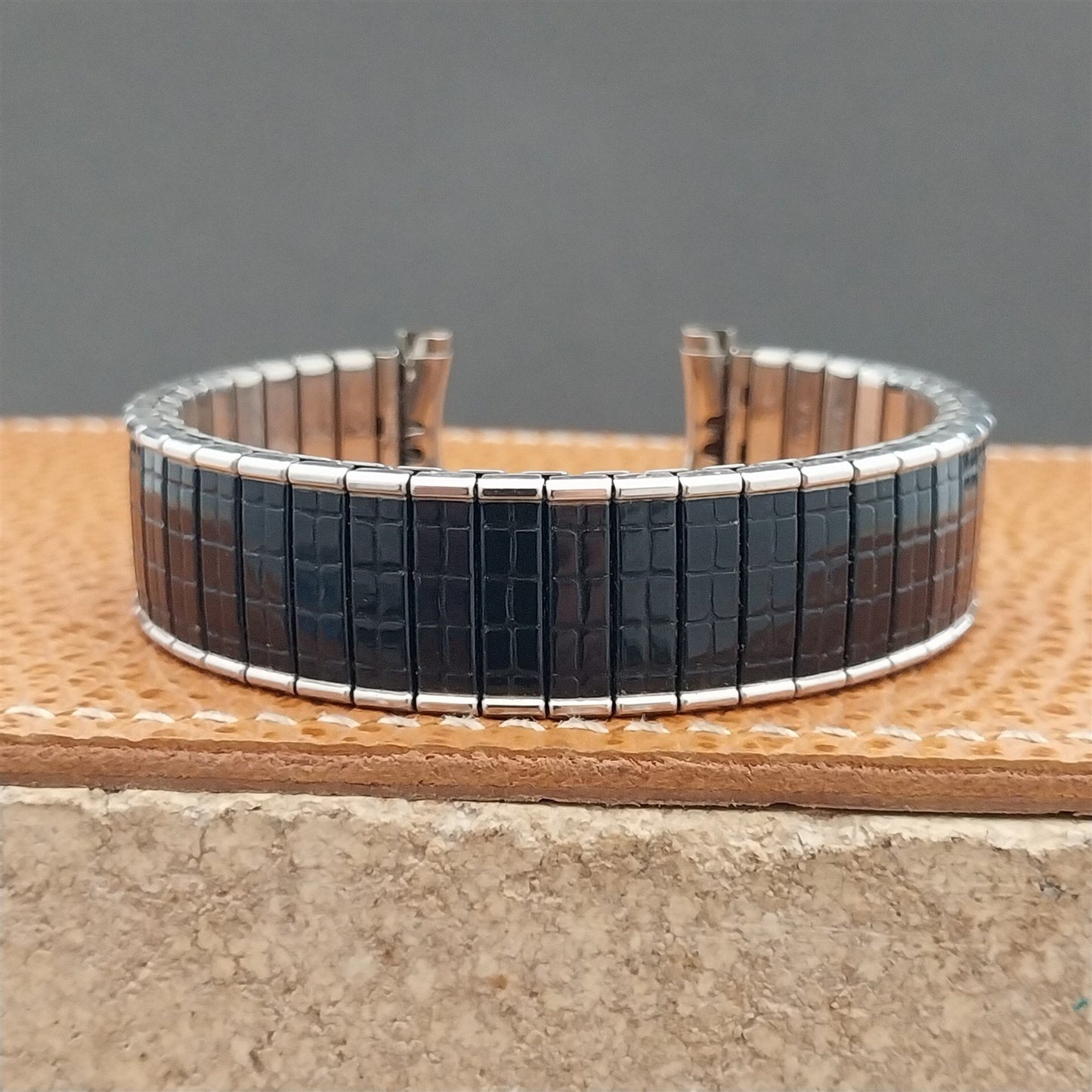 Vintage 19mm 18mm 17mm 16mm Speidel Black & Stainless Steel Romunda Watch Band