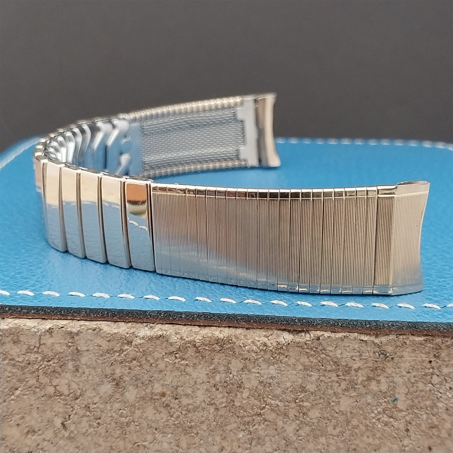 17.2mm Duchess Gold-Filled Unused Classic Stretch 1960s Unused Watch Band