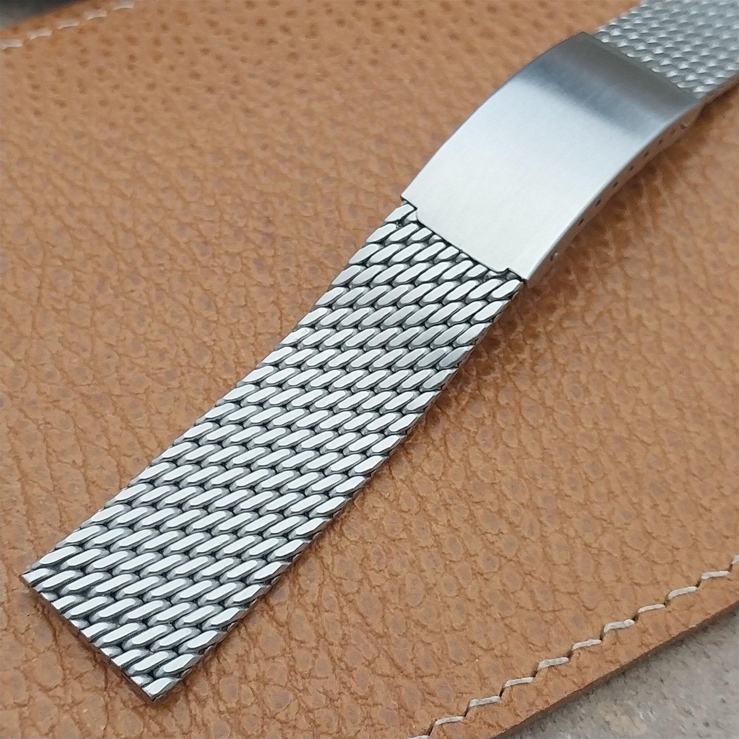 Vintage 18mm Classic Thick Stainless Steel Mesh Unused Swiss Watch Band