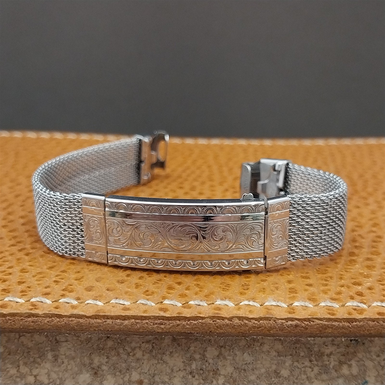 1920s-1930s White Gold Filled Mesh Womens Unused Vintage Art Deco Watch Bracelet