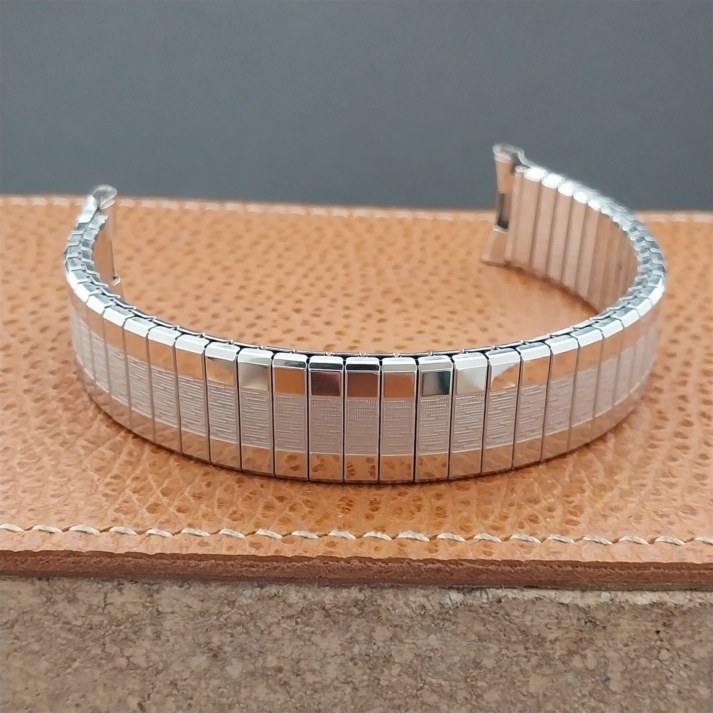 Vintage 19mm 18mm 17mm Long White Gold-Filled Speidel Classic 1971 Watch Band