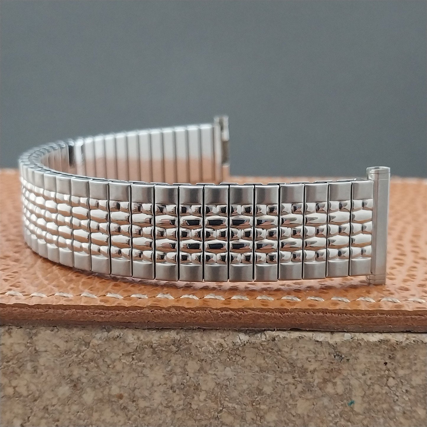 19mm 18mm 17mm Stainless Steel Rice Beads Speidel Tempest nos Vintage Watch Band