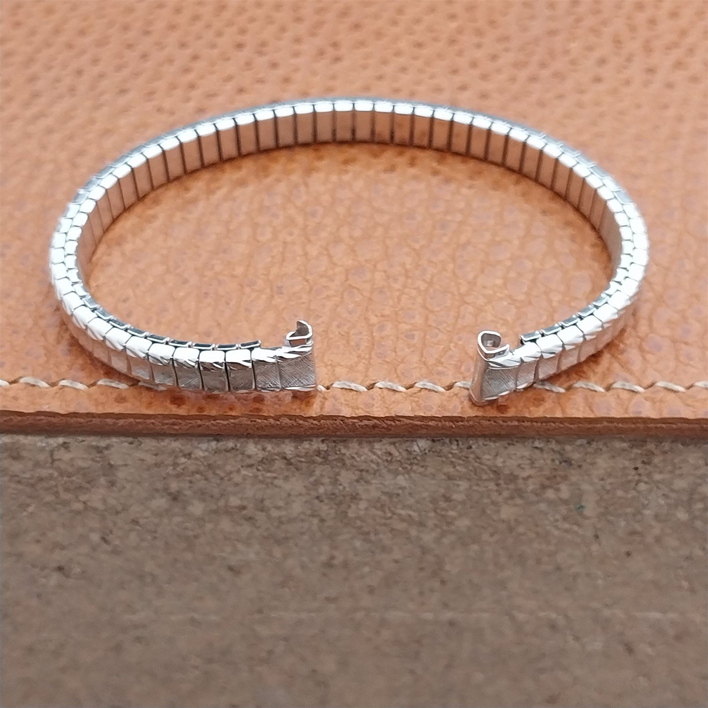 Vintage 8mm White Gold-Fill Speidel Unused Classic Stretch Cocktail Watch Band