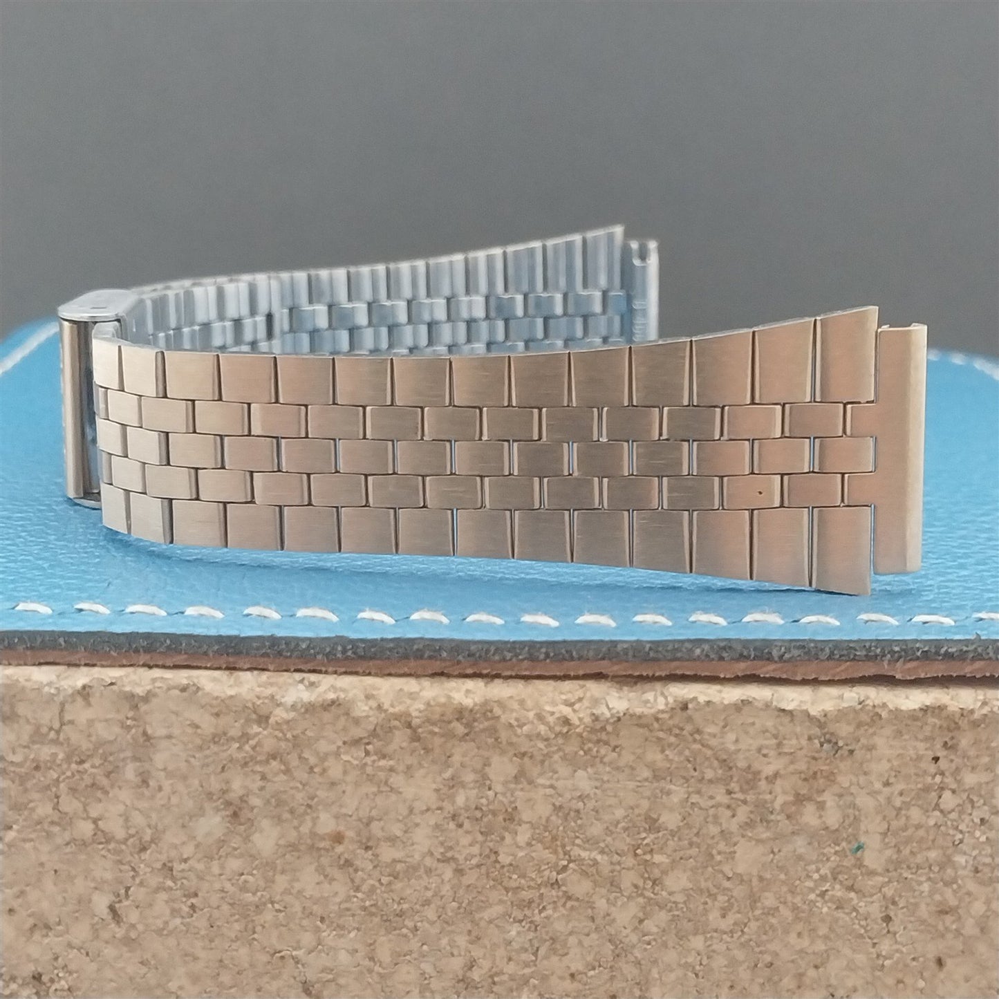 Vintage Casio Japan B-466N 18mm Yellow Gold Plated Classic NOS Unused Watch Band