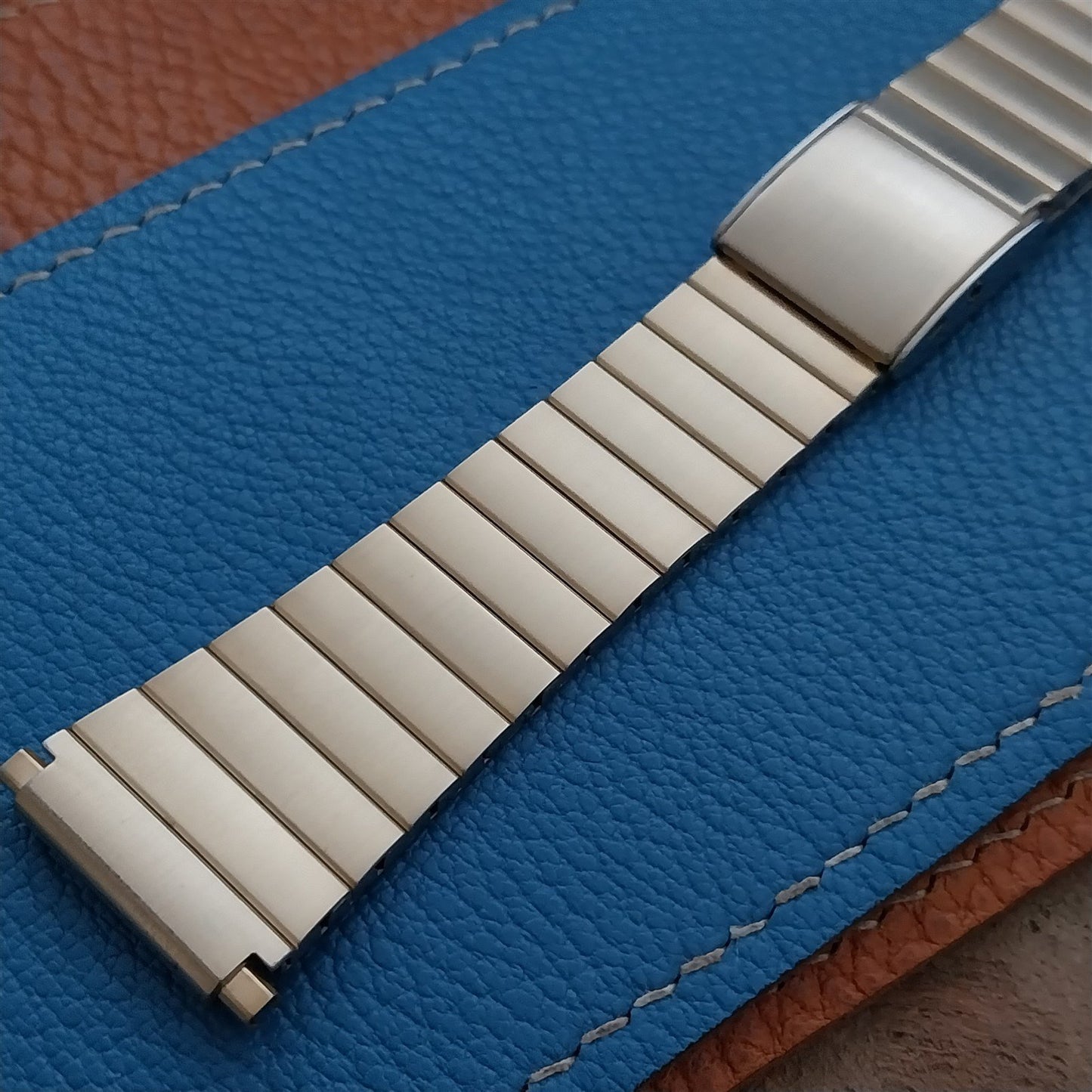 18mm 19mm 20mm 21mm 22mm Speidel Gold-Tone LED LCD 1970s-1980s Unused Watch Band