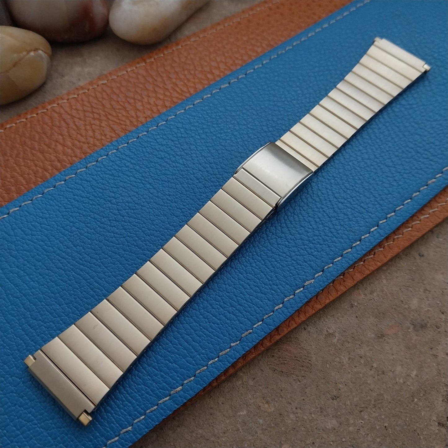 18mm 19mm 20mm 21mm 22mm Speidel Gold-Tone LED LCD 1970s-1980s Unused Watch Band