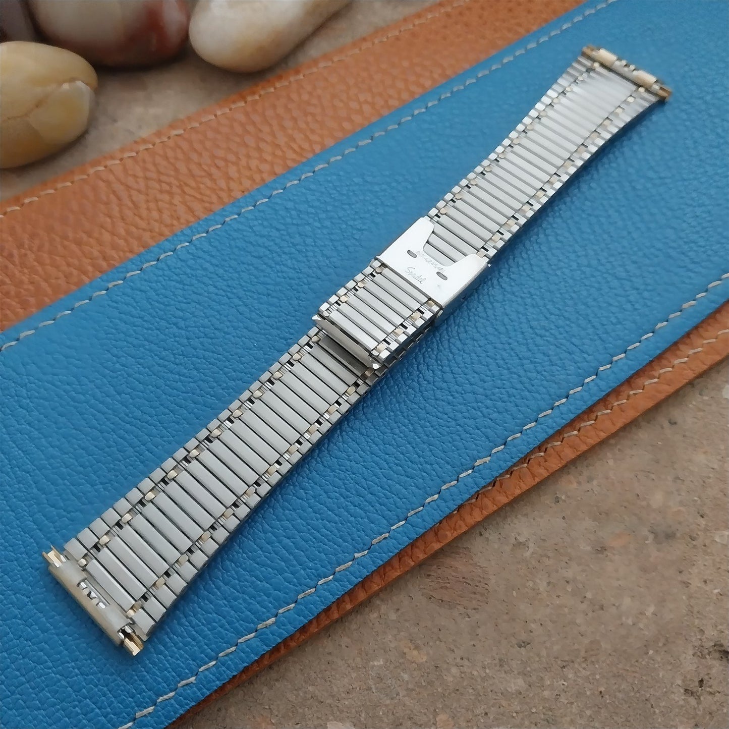 18mm 19mm 20mm 21mm 22mm Speidel Gold-Tone LED LCD 1970s-1980s Unused Watch Band