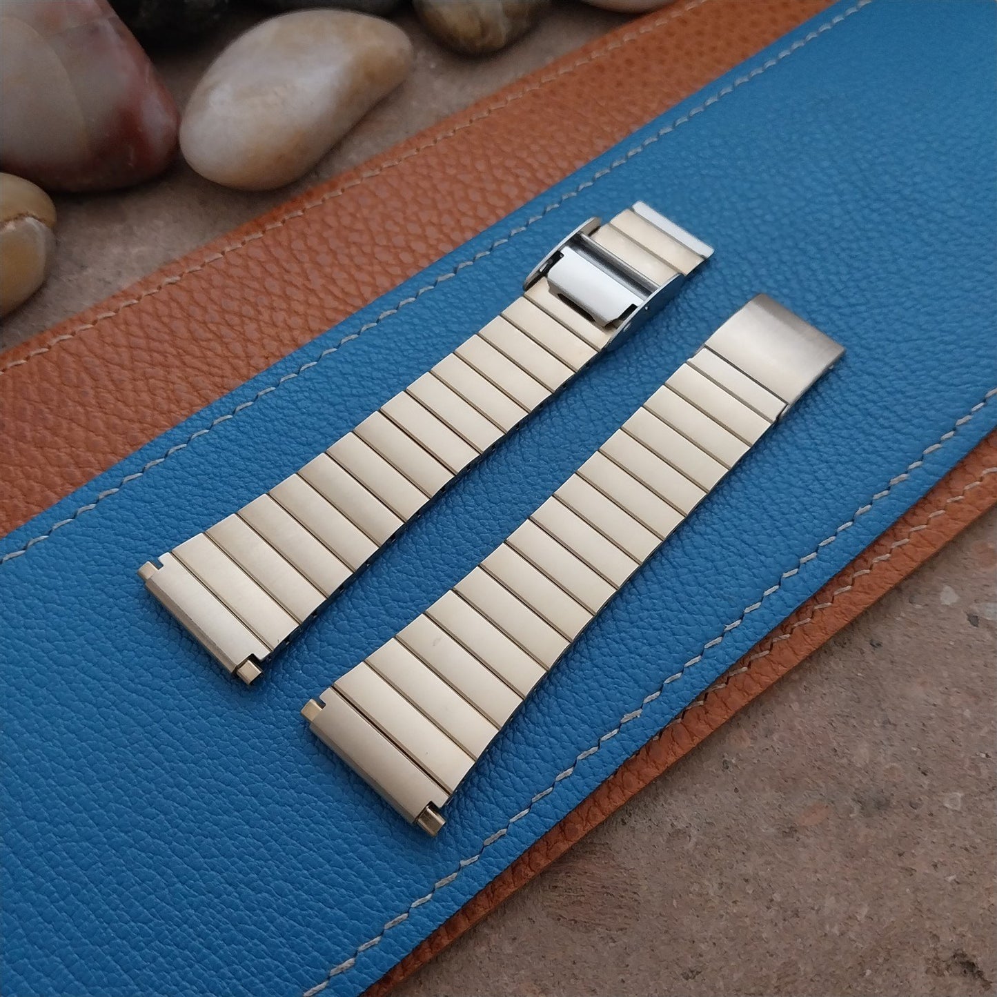 18mm 19mm 20mm 21mm 22mm Speidel Gold-Tone LED LCD 1970s-1980s Unused Watch Band