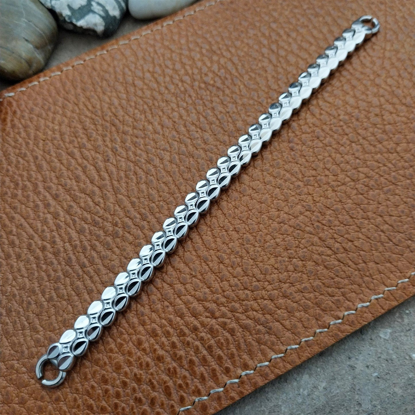 Vintage 1960 White Gold-Filled Single-Lug Speidel Classic Cocktail Watch Band