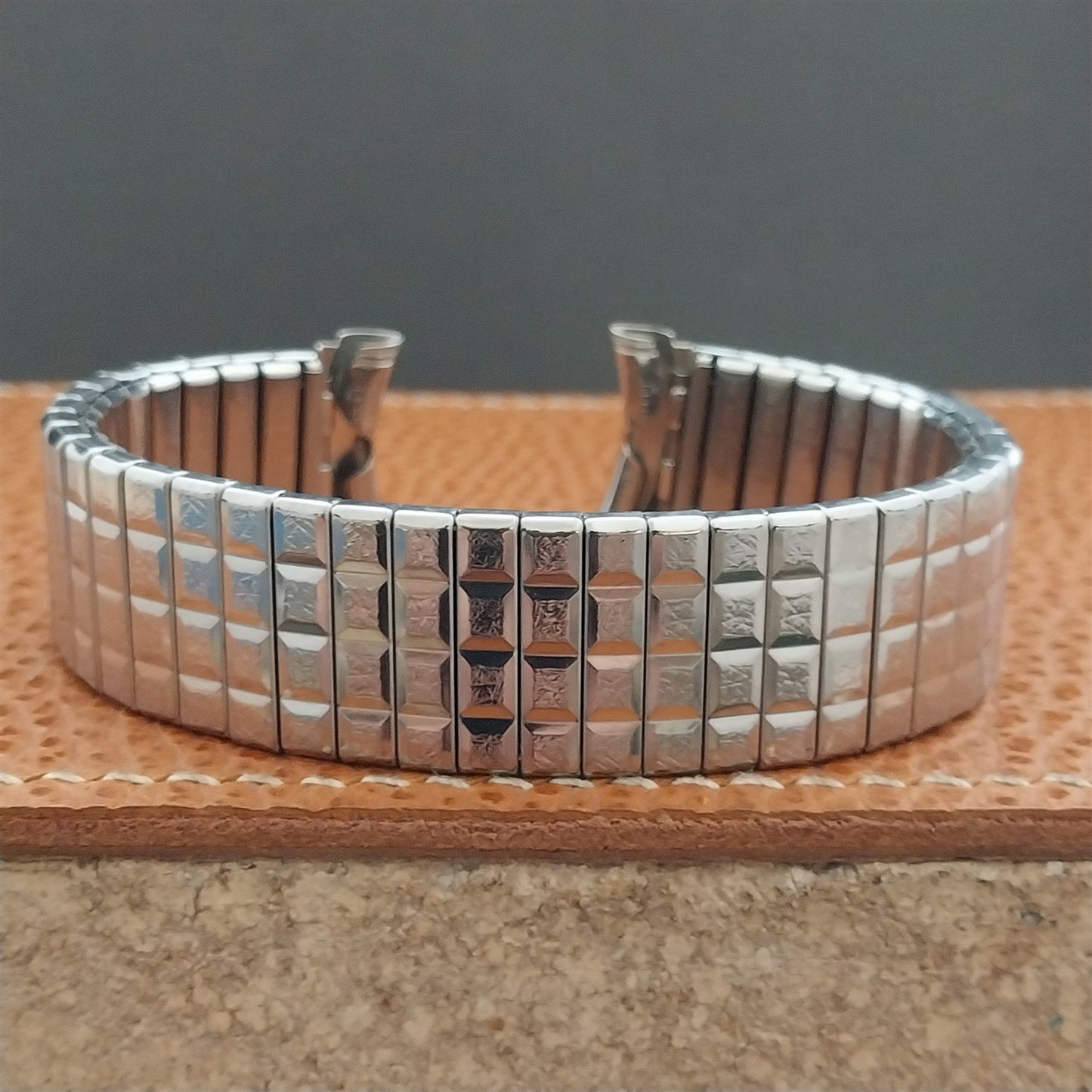 19mm 18mm 17mm Vintage Kreisler Long Stainless Steel Stretch Unused Watch Band