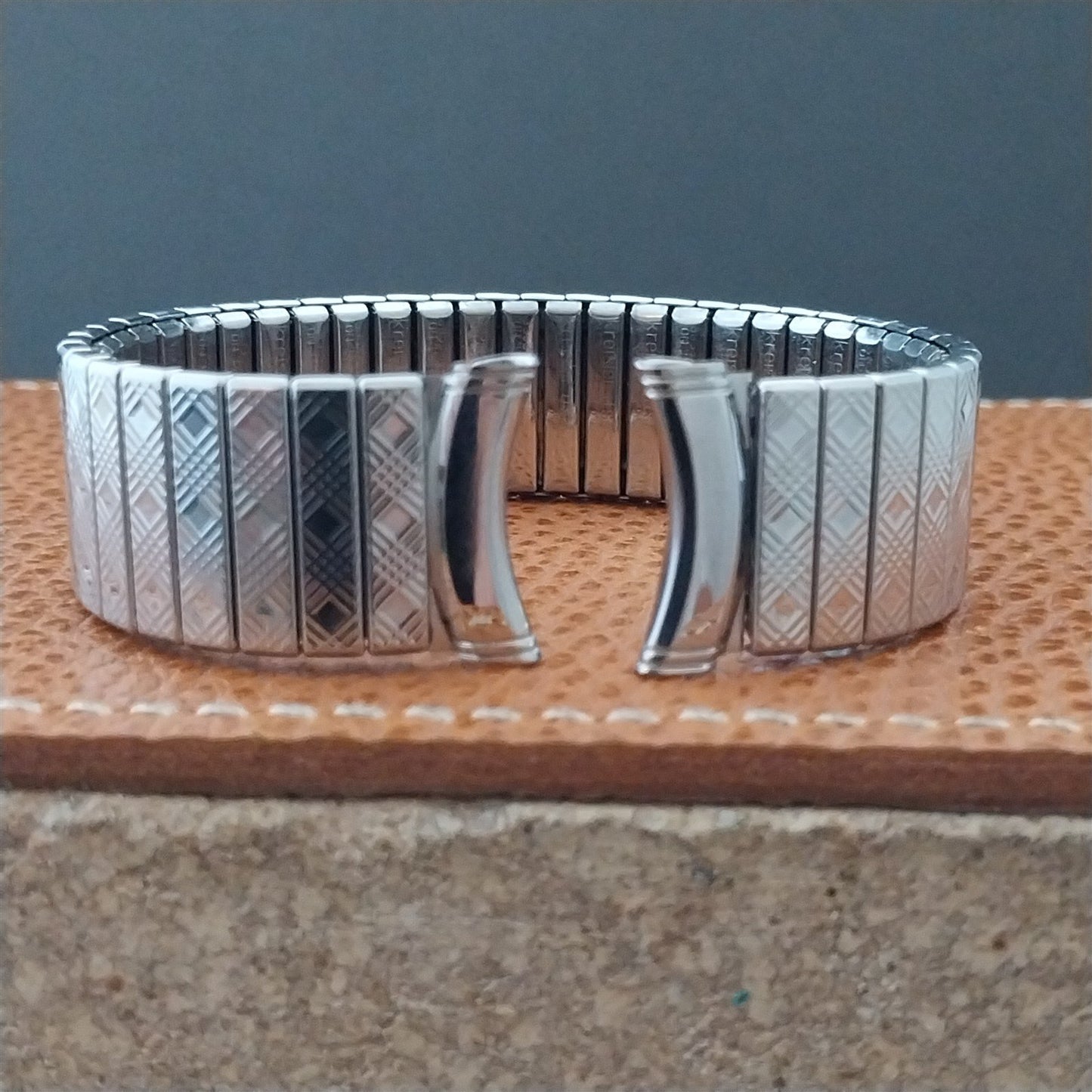 Long Kreisler 19mm 18mm 17mm Stainless Stretch Unused 1960s Vintage Watch Band