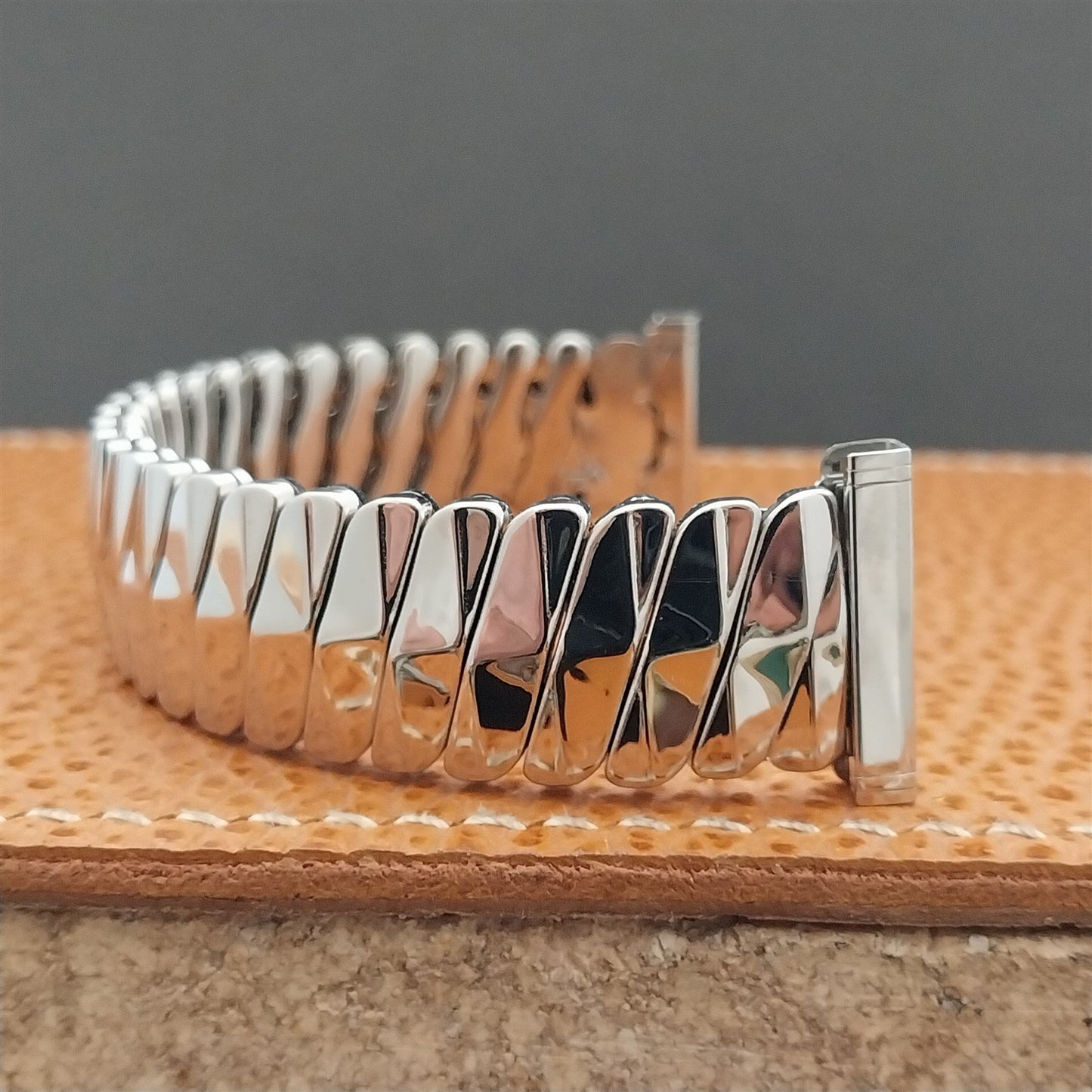 1950s Bellavance 19mm 18mm 16mm Short Stainless Stretch nos Vintage Watch Band