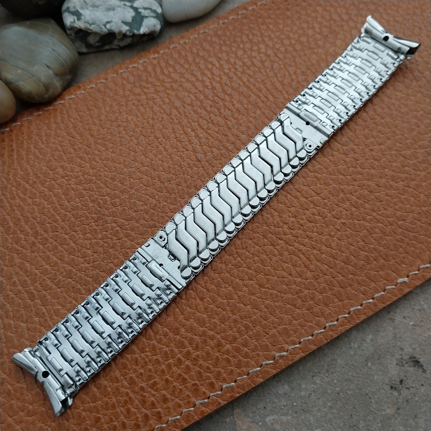 17mm 18mm 19mm JB Champion Stainless Steel Stretch nos 1960s Vintage Watch Band