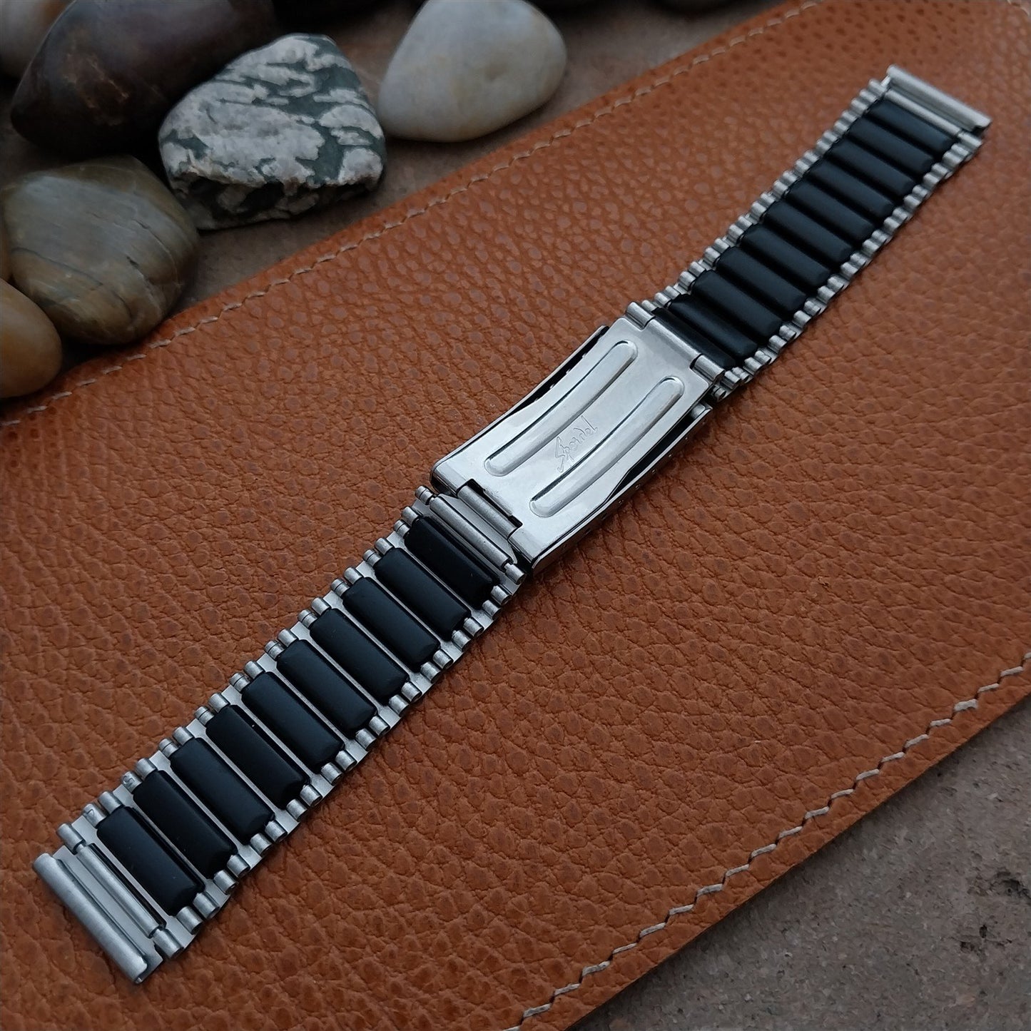 18mm Black & Stainless Steel Speidel Flared Unused nos Vintage Watch Band