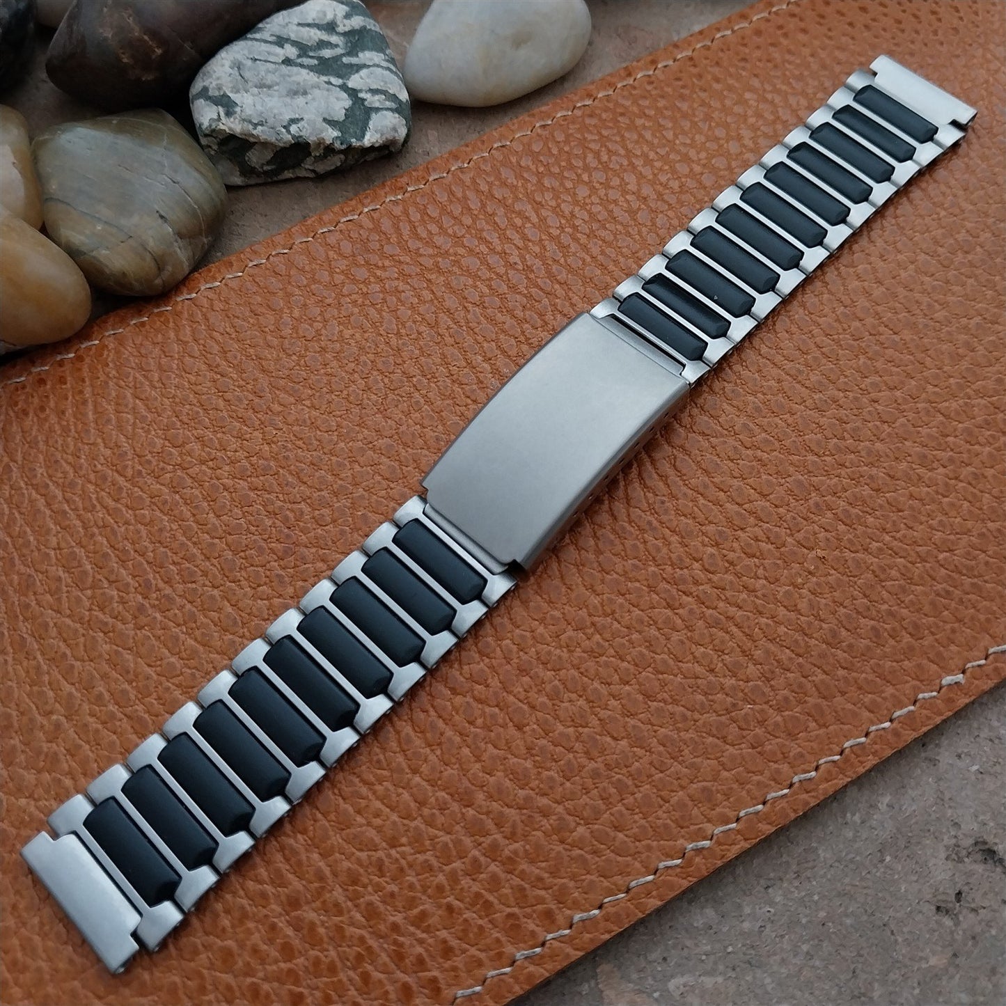 18mm Black & Stainless Steel Speidel Flared Unused nos Vintage Watch Band