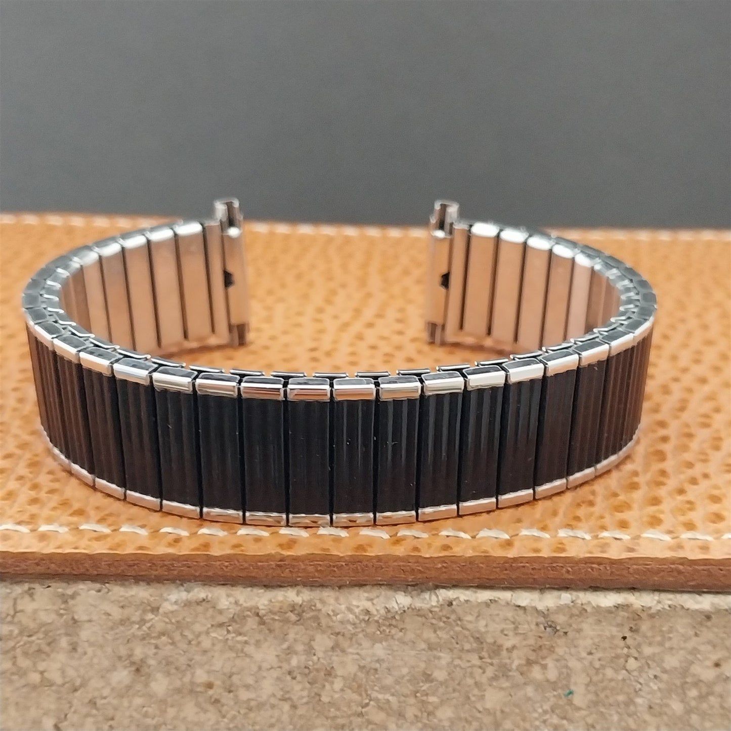 19mm 18mm 17mm 16mm Vintage Speidel Classic Black & Stainless Unused Watch Band