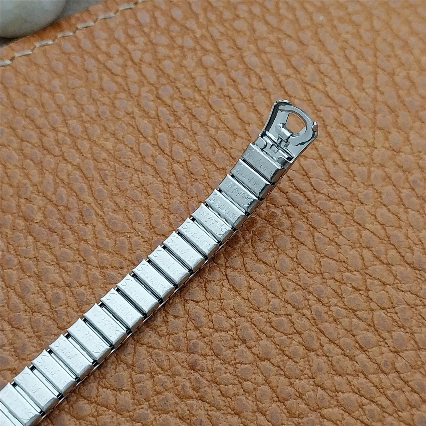 Vintage Speidel Ladies Classic Stretch Unused Stainless Cocktail Watch Band