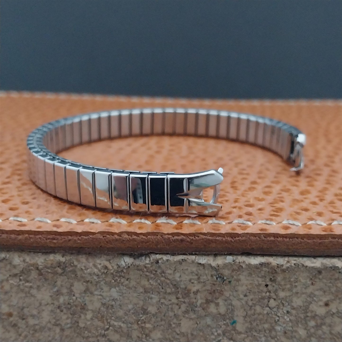 Vintage Speidel Ladies Classic Stretch Unused Stainless Cocktail Watch Band