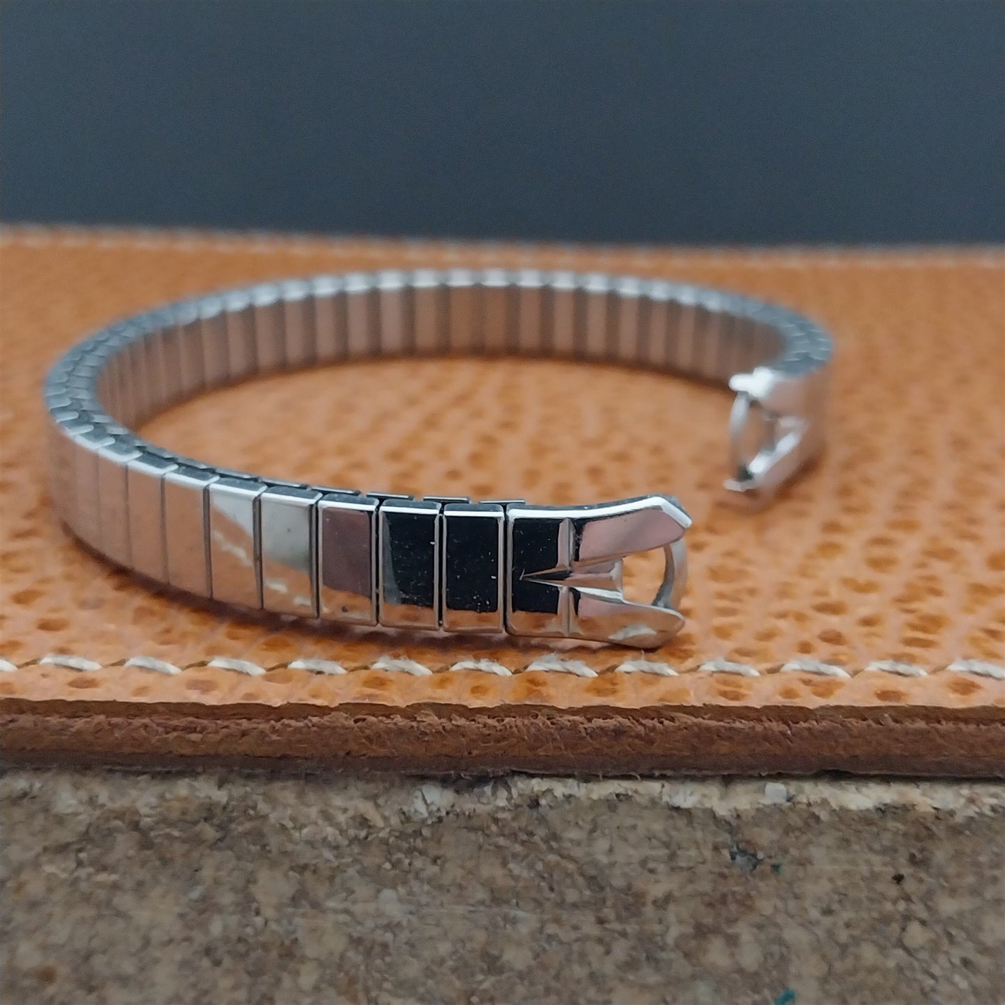 Vintage Speidel Ladies Classic Stretch Unused Stainless Cocktail Watch Band