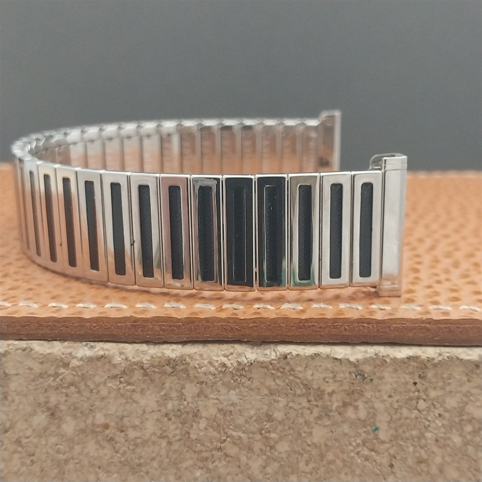 Uniflex Slim Stainless Steel Expansion & Black Enamel 1960s Vintage Watch Band