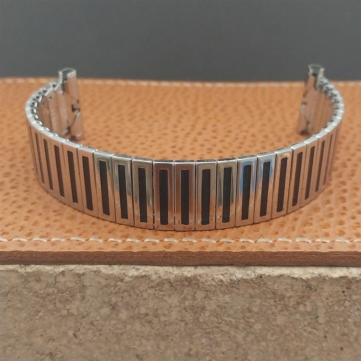 Uniflex Slim Stainless Steel Expansion & Black Enamel 1960s Vintage Watch Band