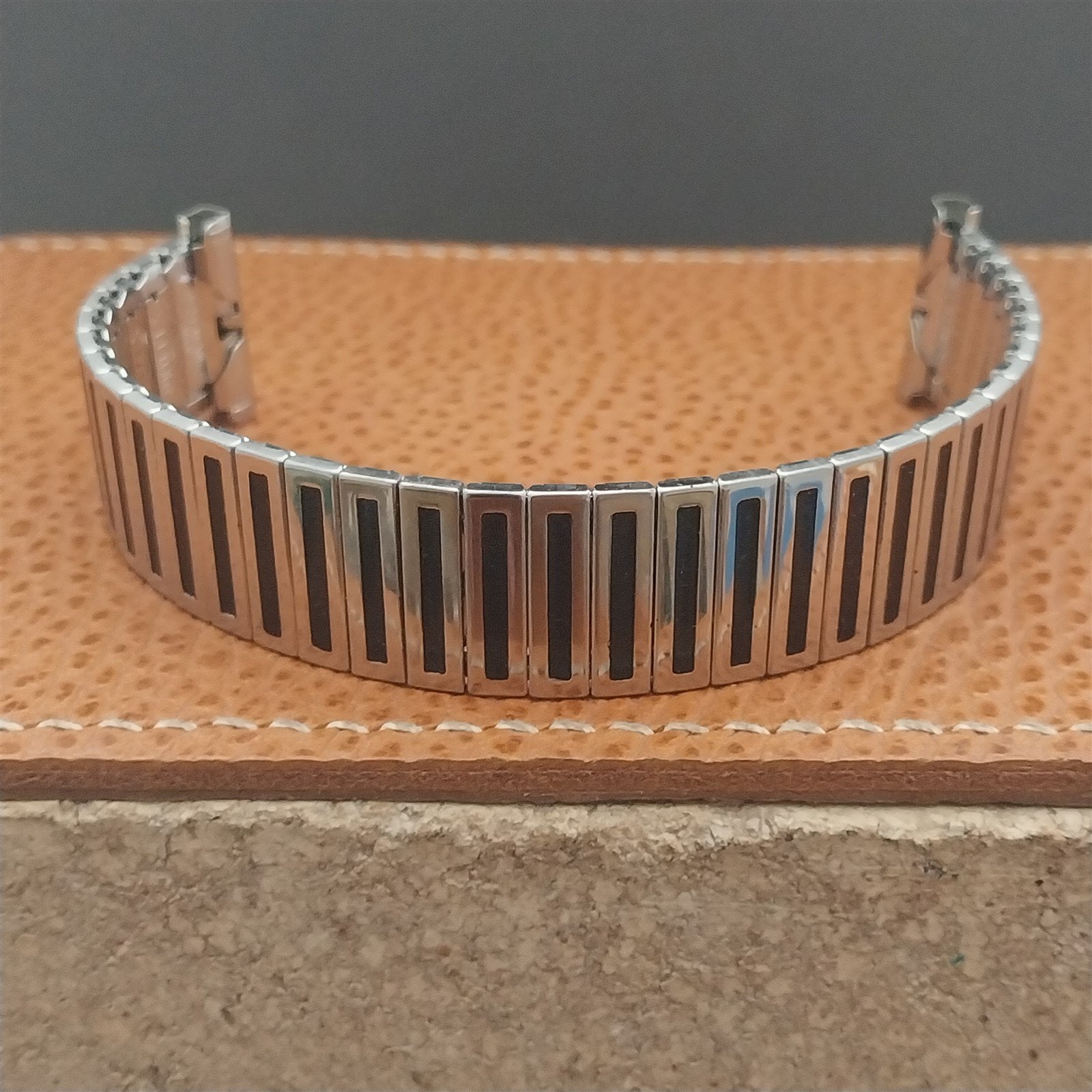 Uniflex Slim Stainless Steel Expansion & Black Enamel 1960s Vintage Watch Band