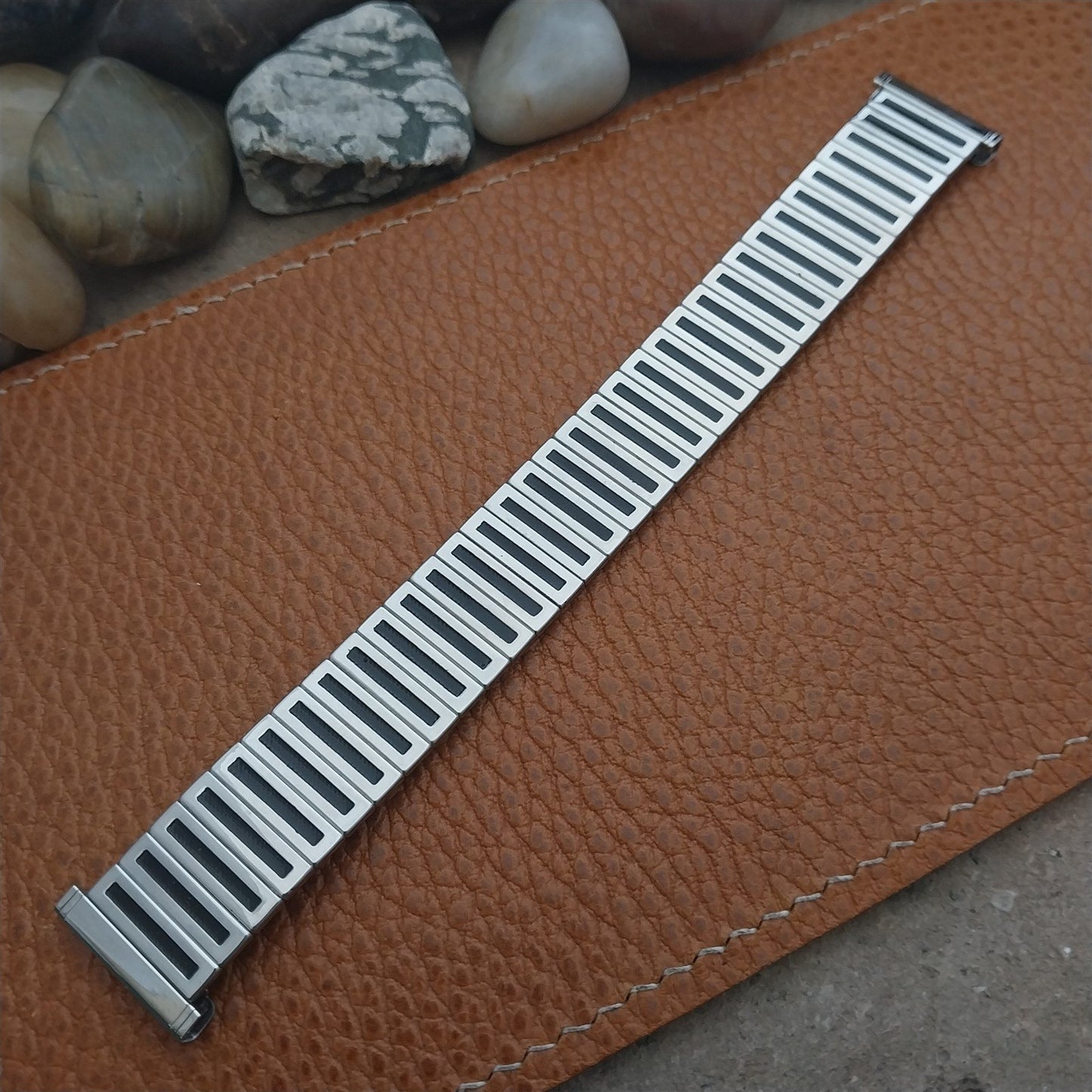 Uniflex Slim Stainless Steel Expansion & Black Enamel 1960s Vintage Watch Band