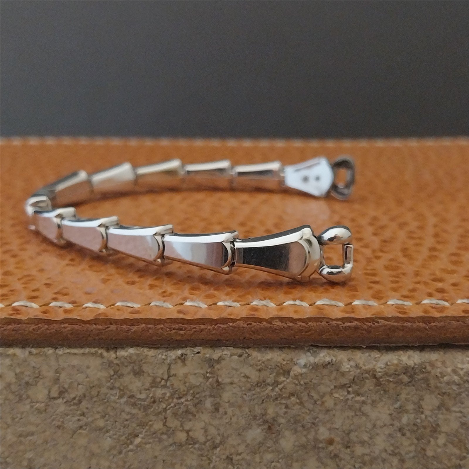 Ladies White Gold-Fill Gemex Single Lug Unused 1950s Vintage Cocktail Watch Band