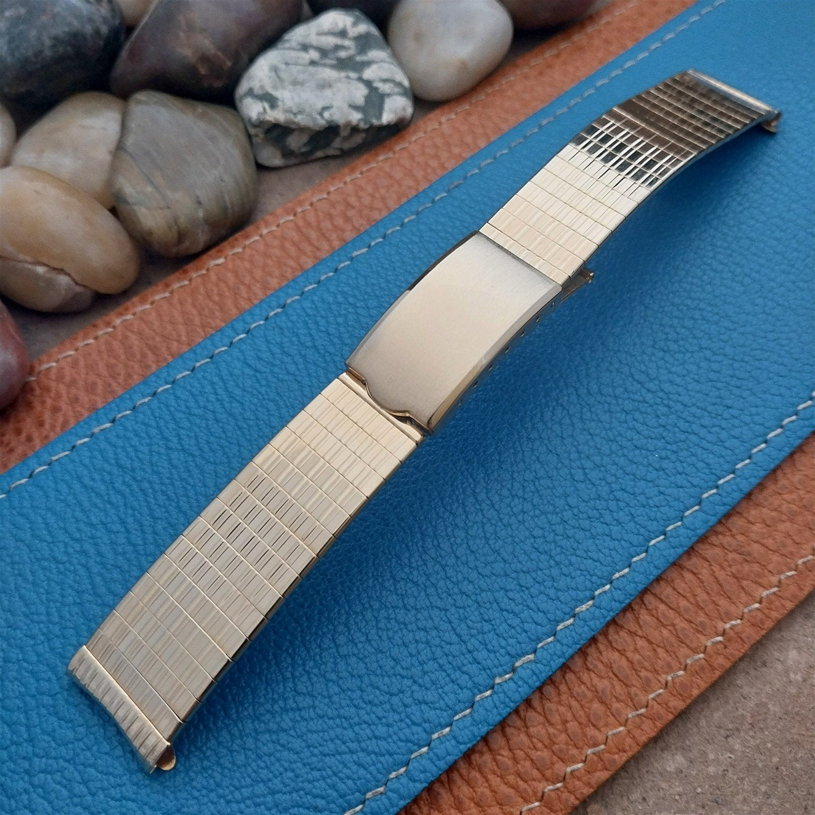 18mm Topps Yellow Gold-Tone Unused nos 1960s-1970s Vintage Watch Band