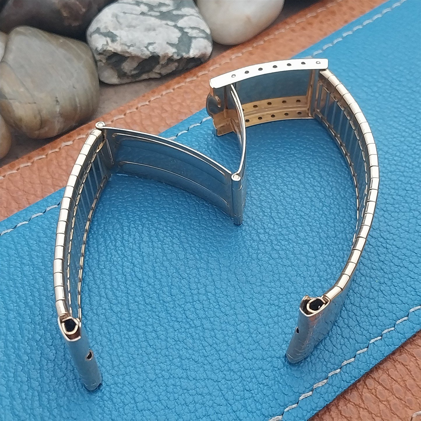 18mm Topps Yellow Gold-Tone Unused nos 1960s-1970s Vintage Watch Band