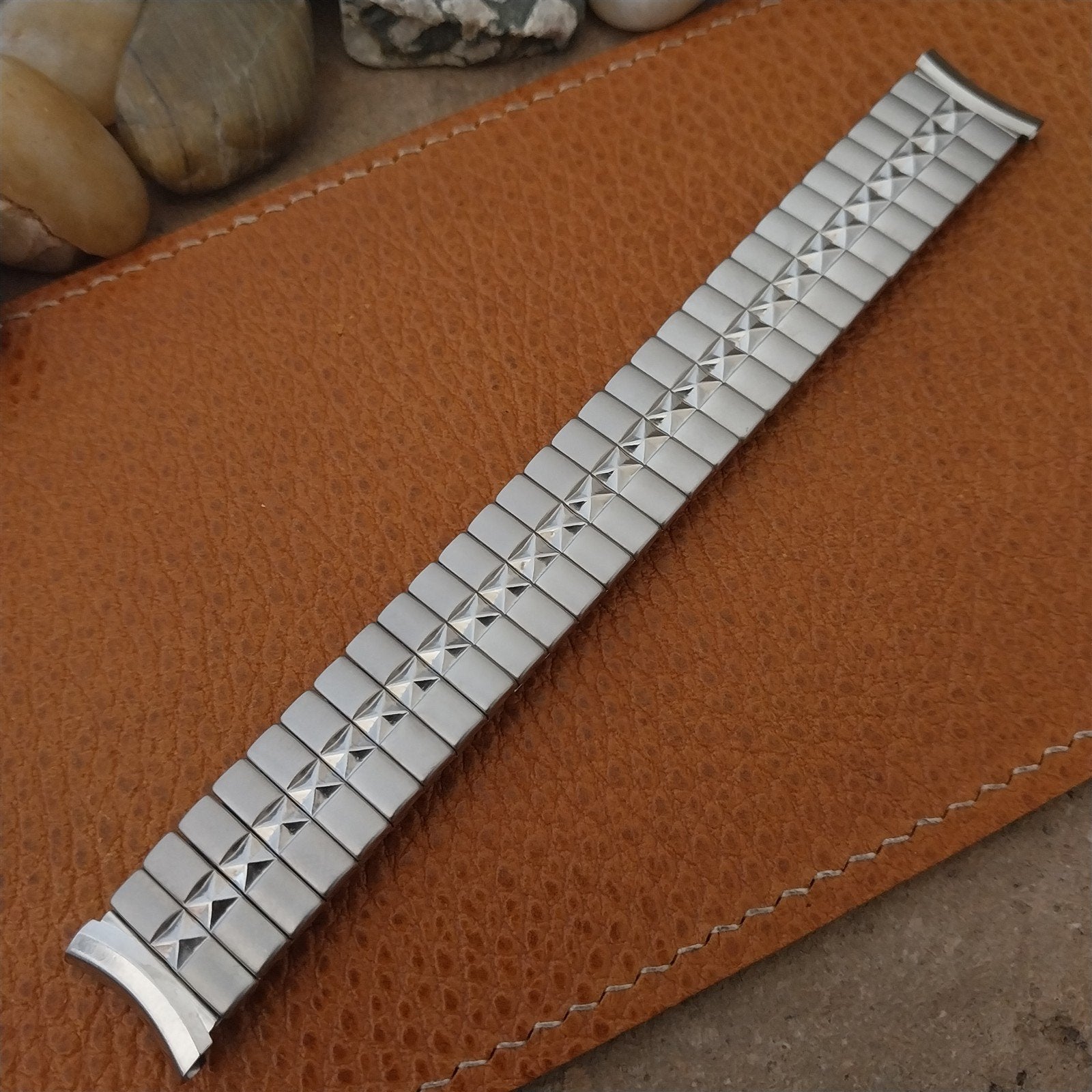 1960s Vintage Duchess 17.2mm Stainless Steel Unused Classic Stretch Watch Band