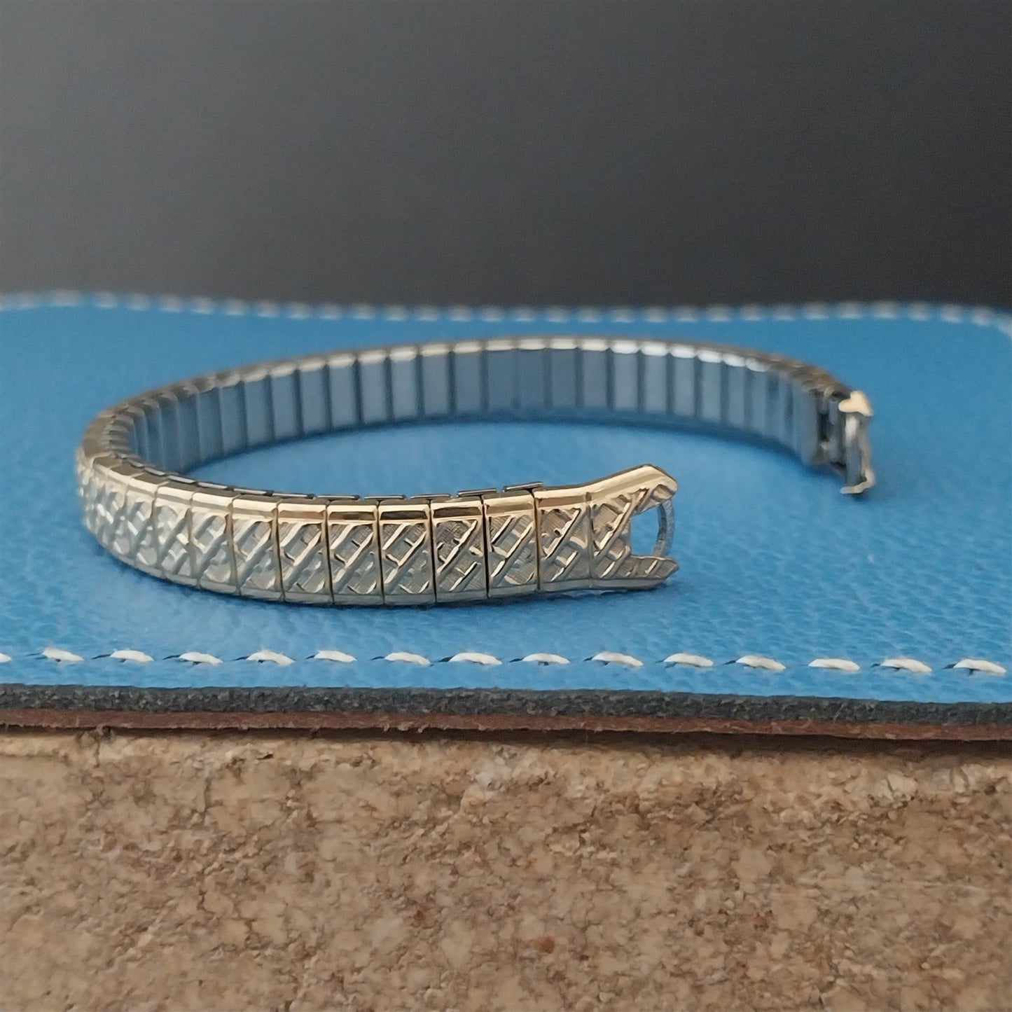 Vintage Ladies Rolled Gold Plate Speidel Twiston Unused Cocktail Watch Band