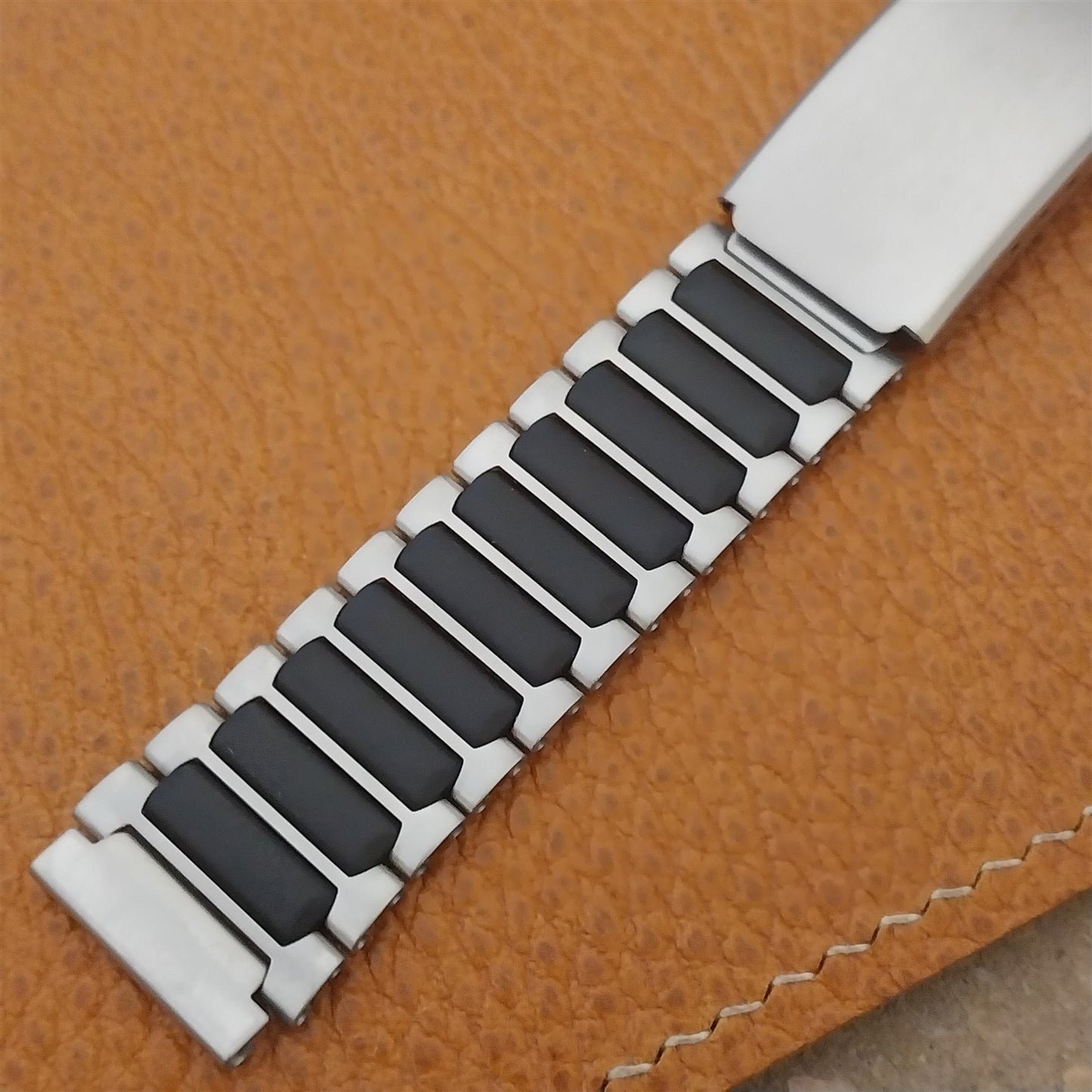 18mm Black & Stainless Steel Speidel Flared Unused nos Vintage Watch Band