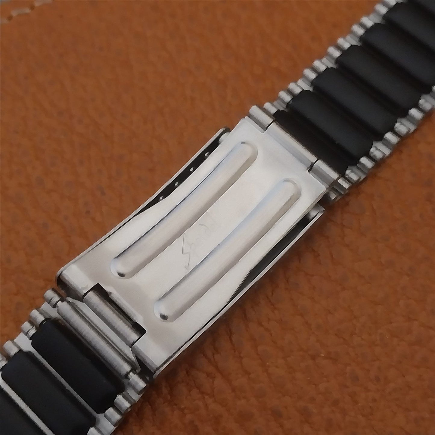 18mm Black & Stainless Steel Speidel Flared Unused nos Vintage Watch Band