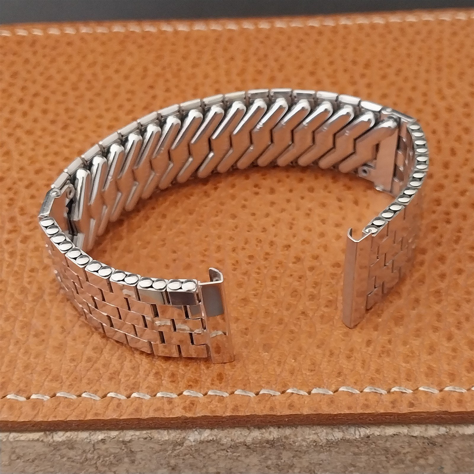 Vintage 19mm 18mm 17mm White Gold-Filled Kreisler NOS Classic 1950s Watch Band